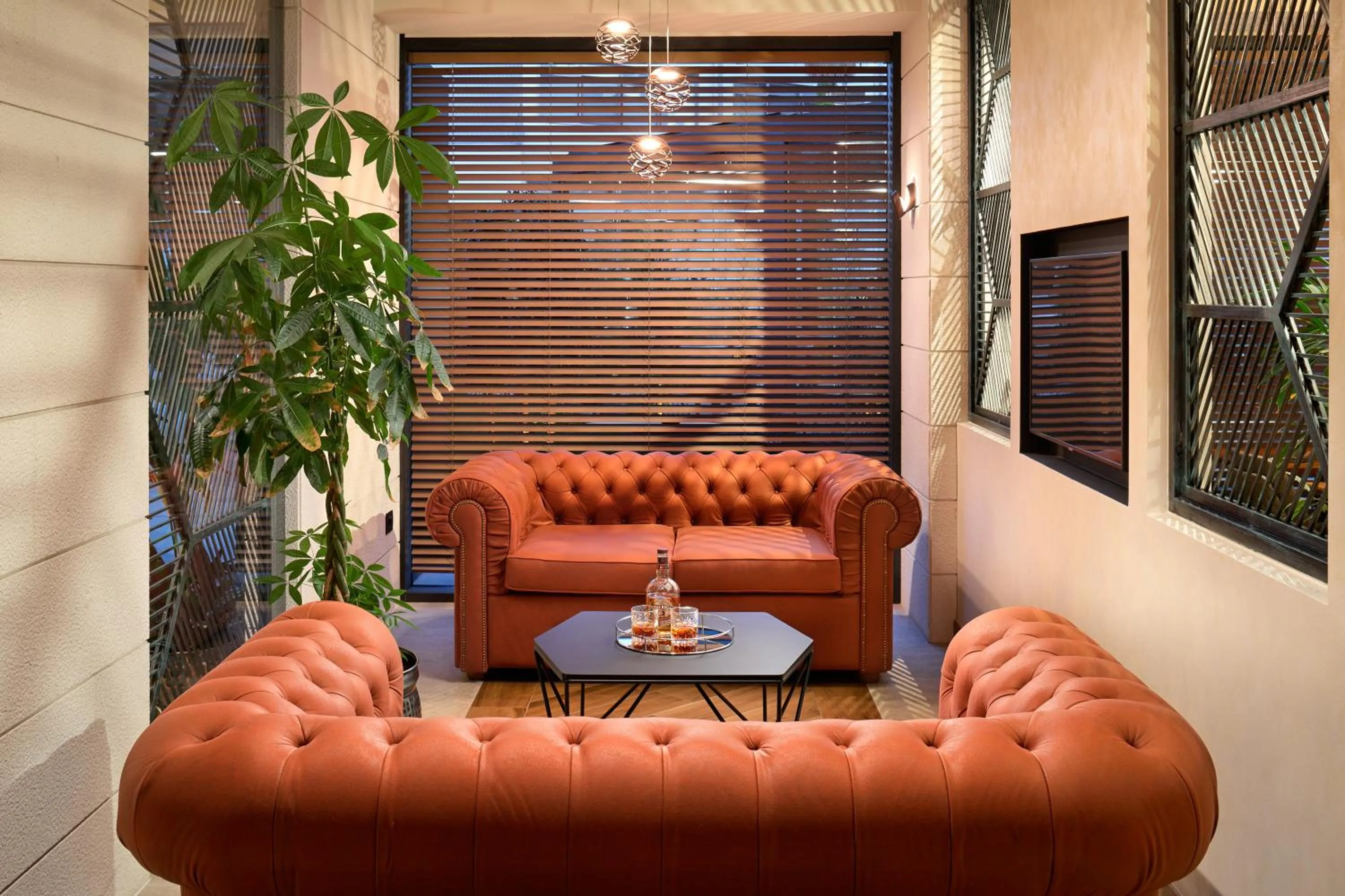 TV and multimedia in Time Boutique Hotel