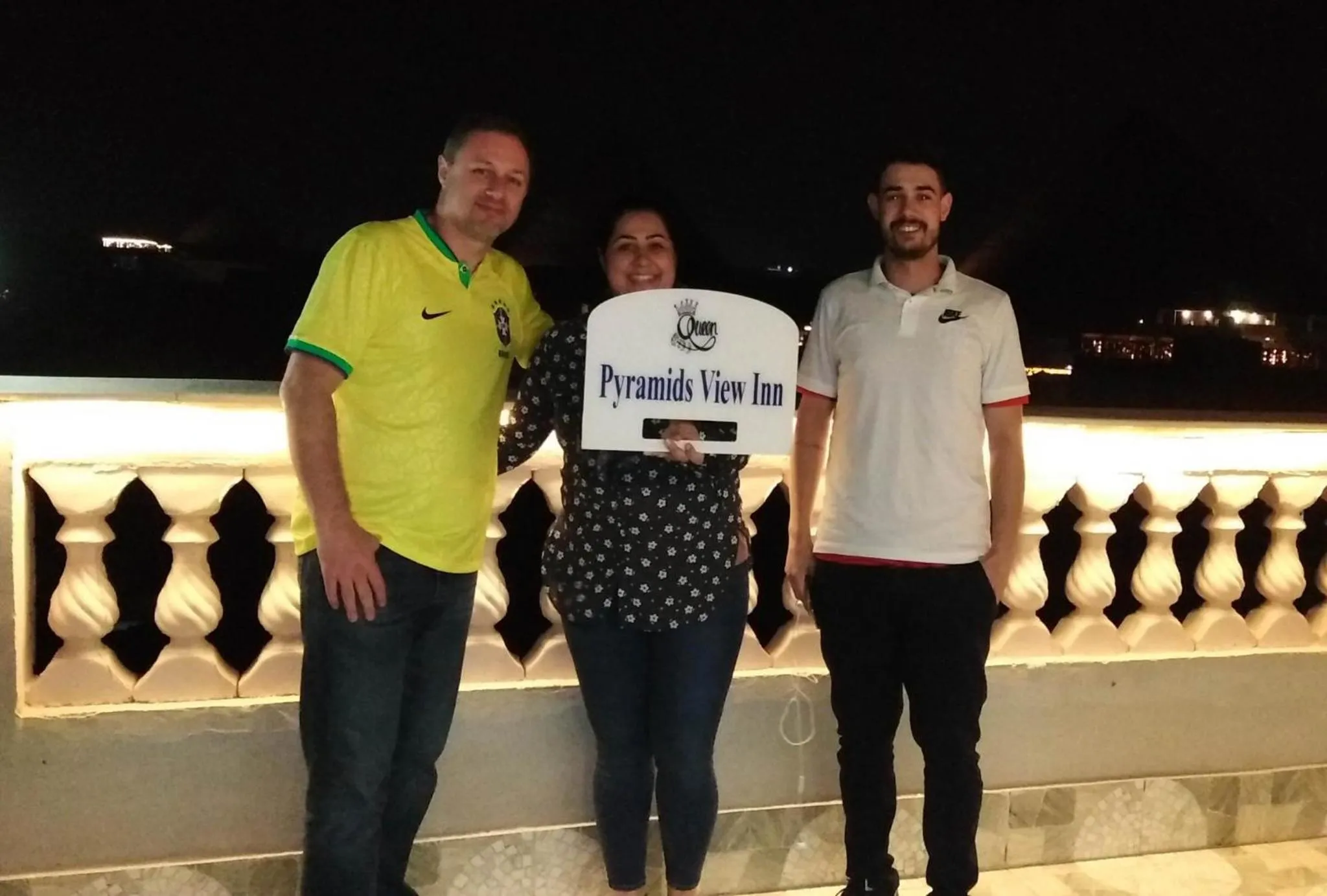 Queen Pyramids View Inn