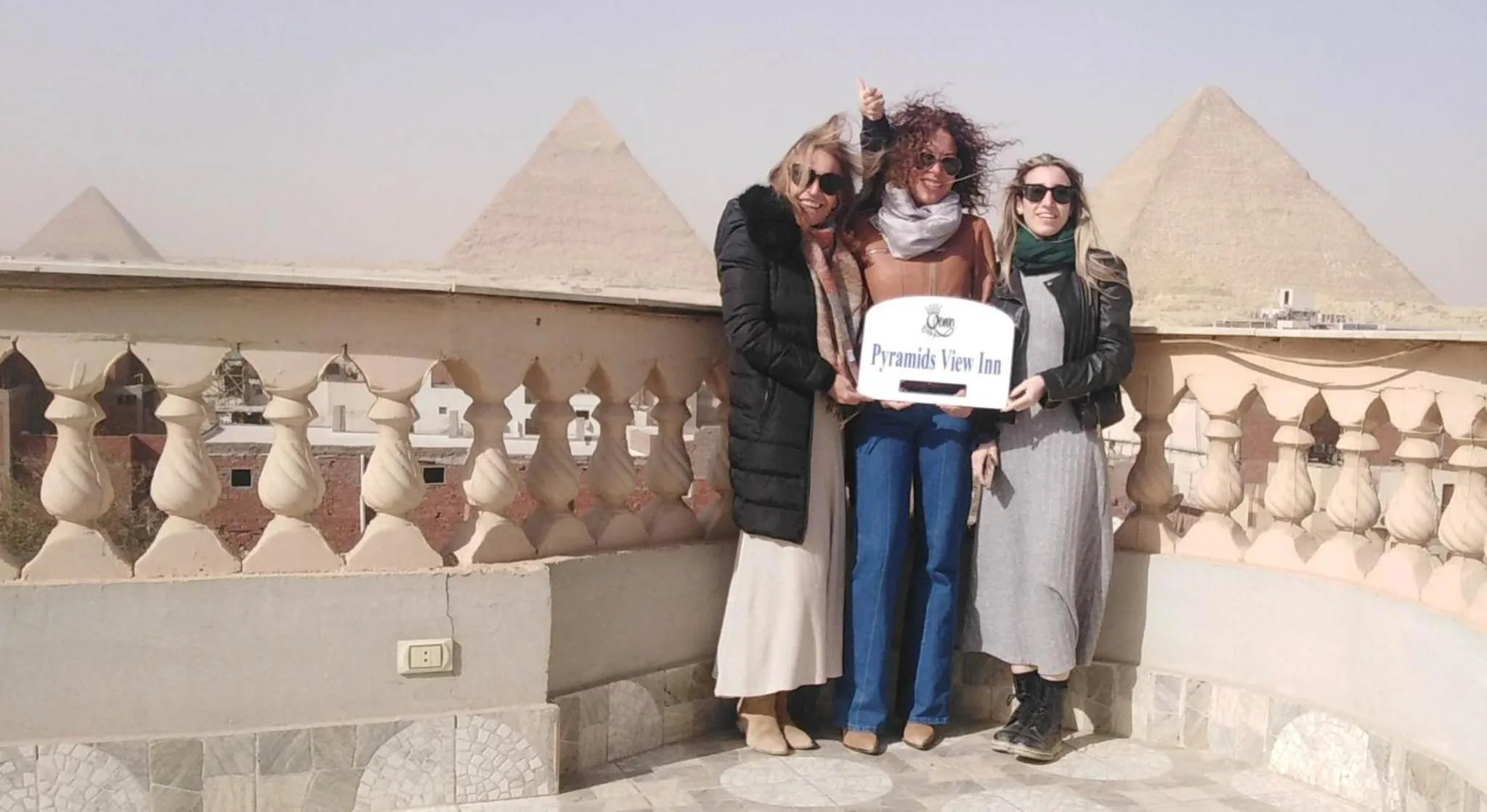 Queen Pyramids View Inn