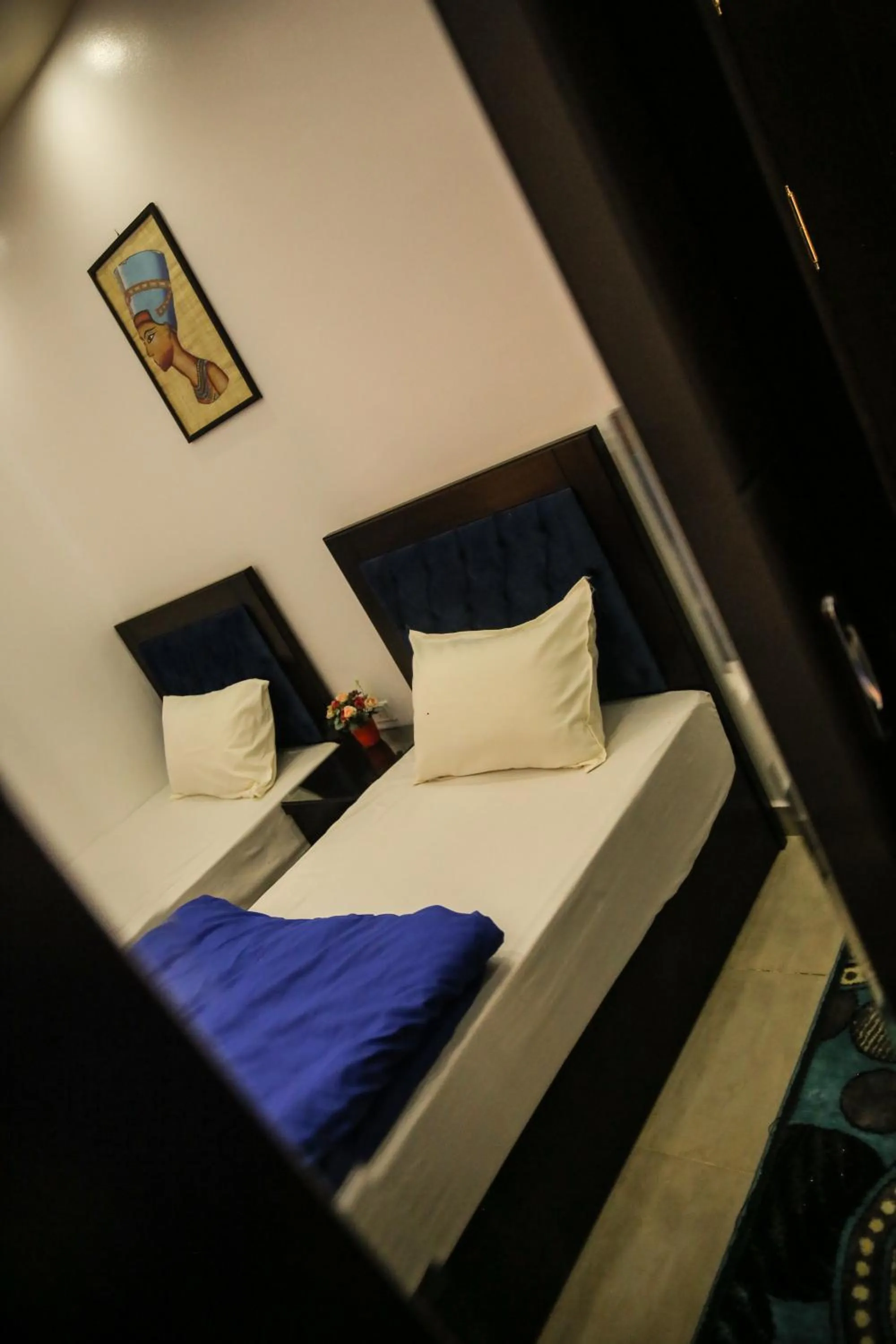 Bed in Queen Pyramids View Inn