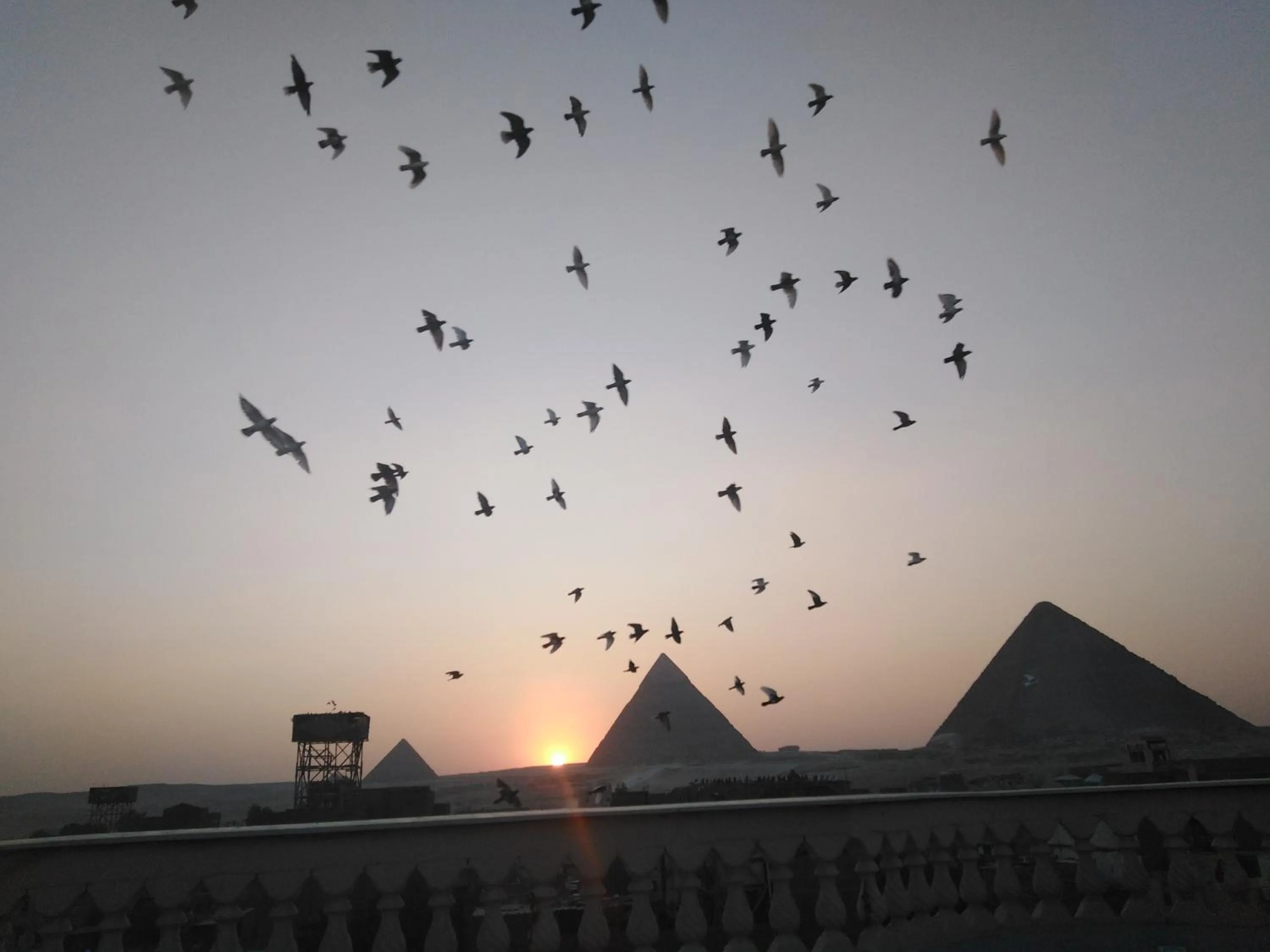 Queen Pyramids View Inn