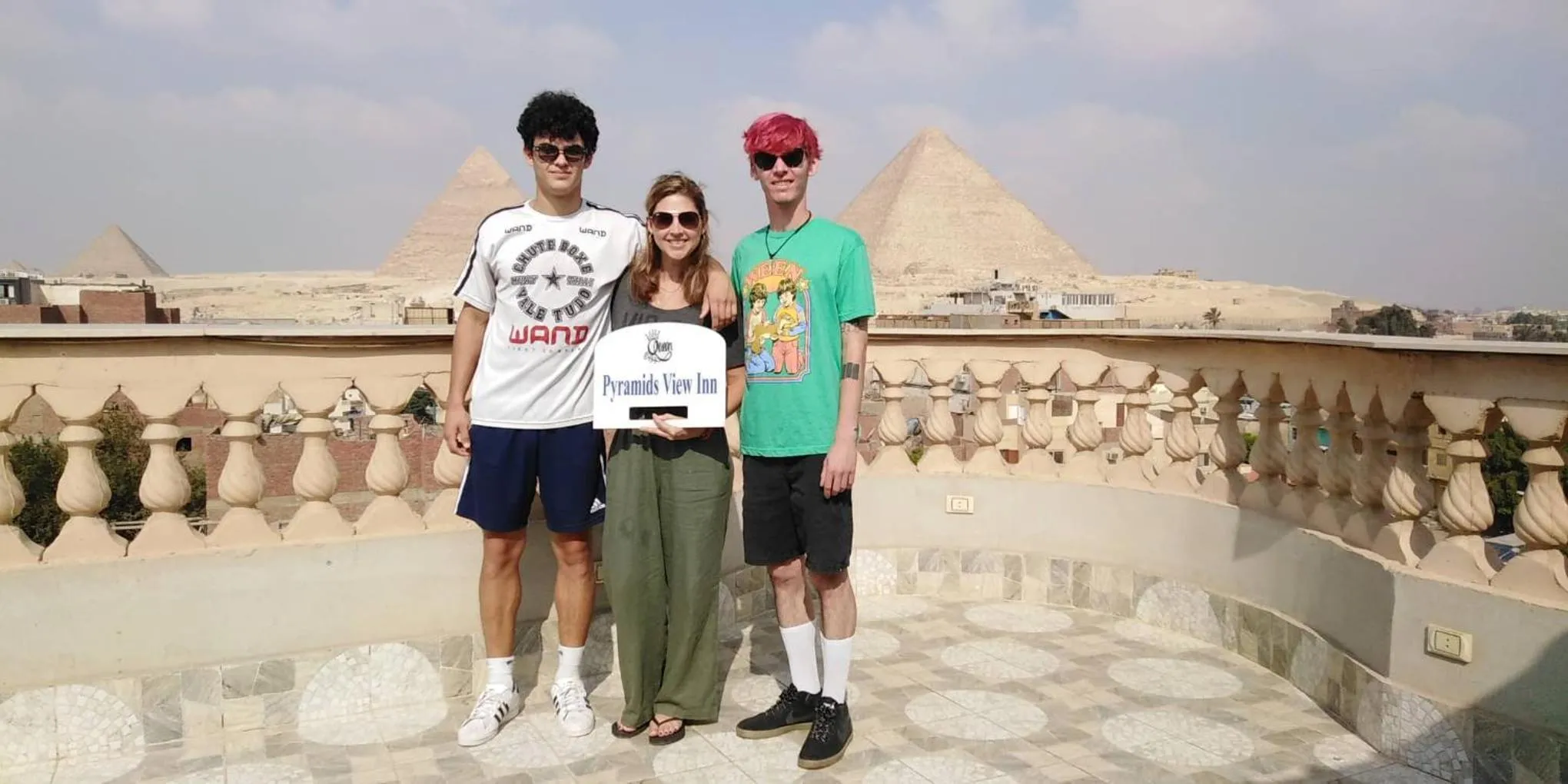 Queen Pyramids View Inn