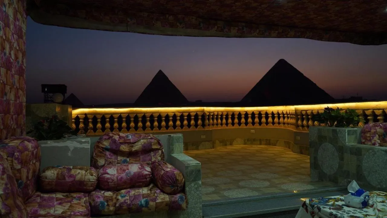 Landmark view in Queen Pyramids View Inn