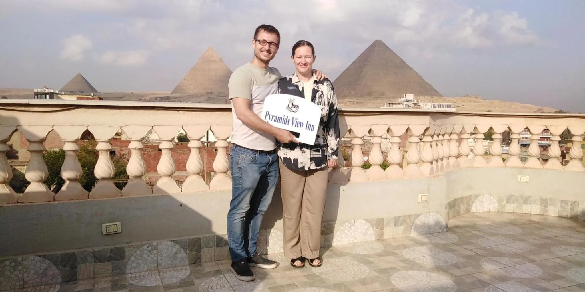 Queen Pyramids View Inn