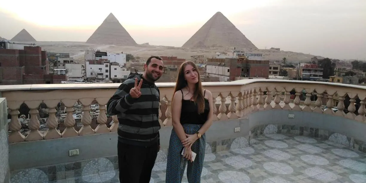 Queen Pyramids View Inn