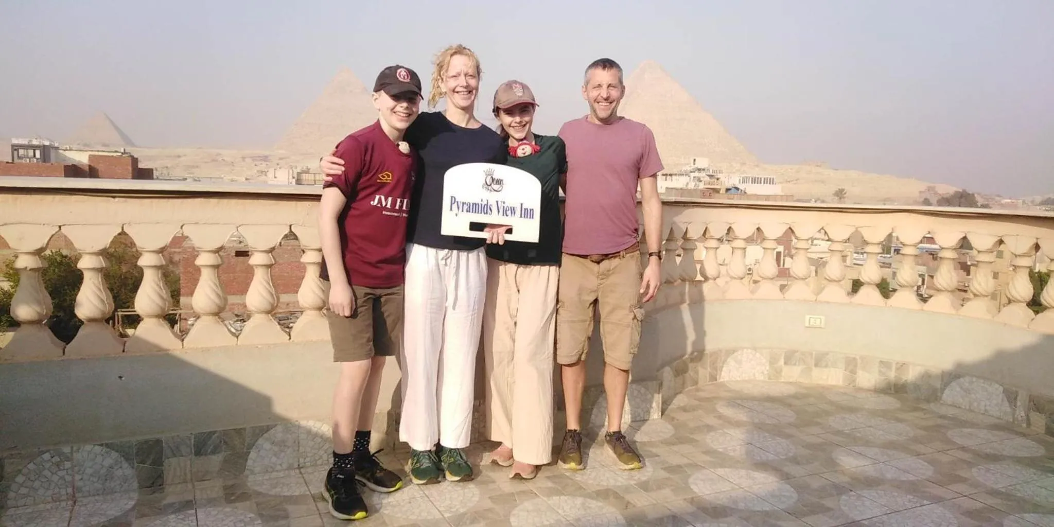 Queen Pyramids View Inn