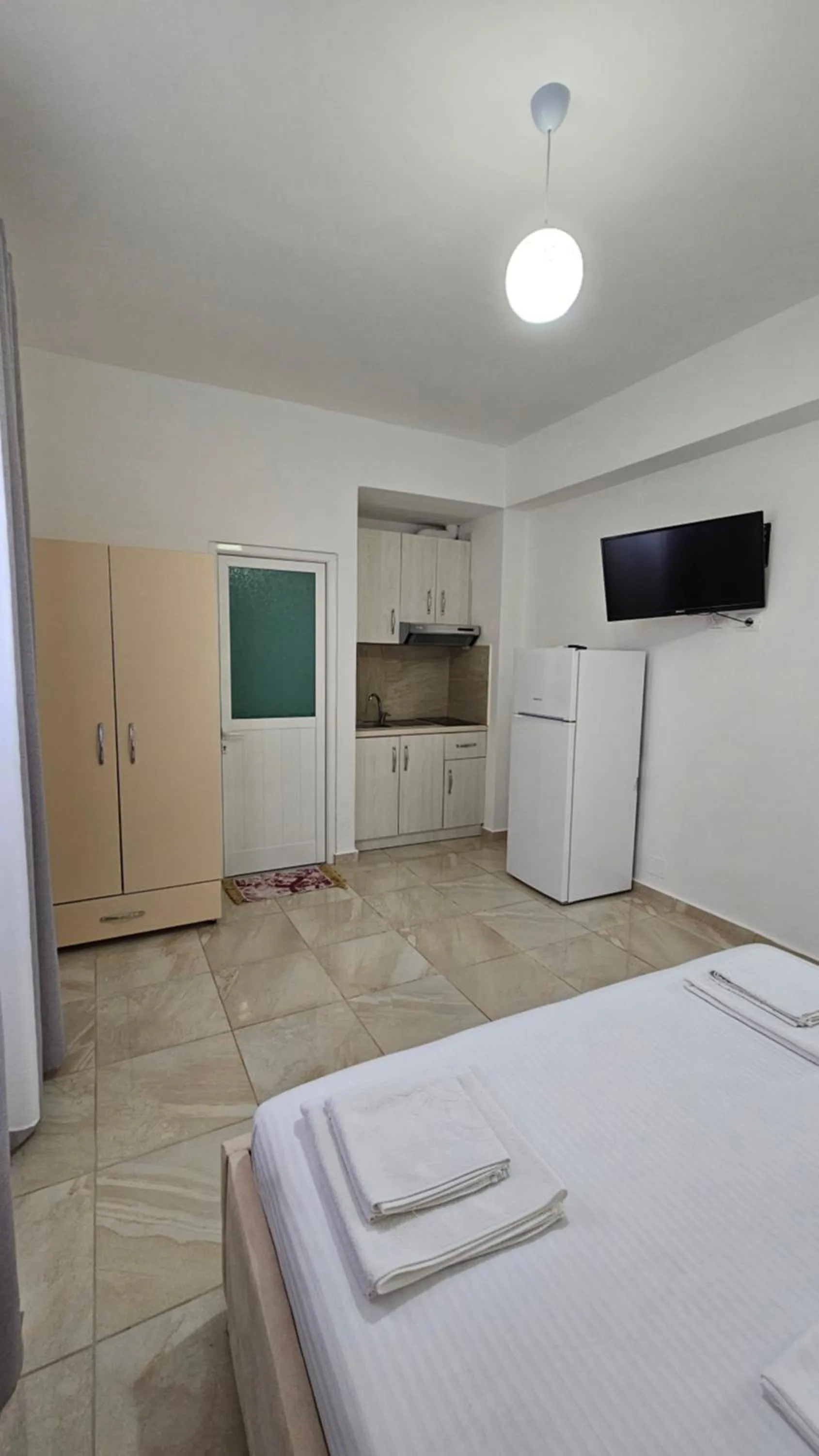 Kitchen or kitchenette, Bed in Vila Finnley