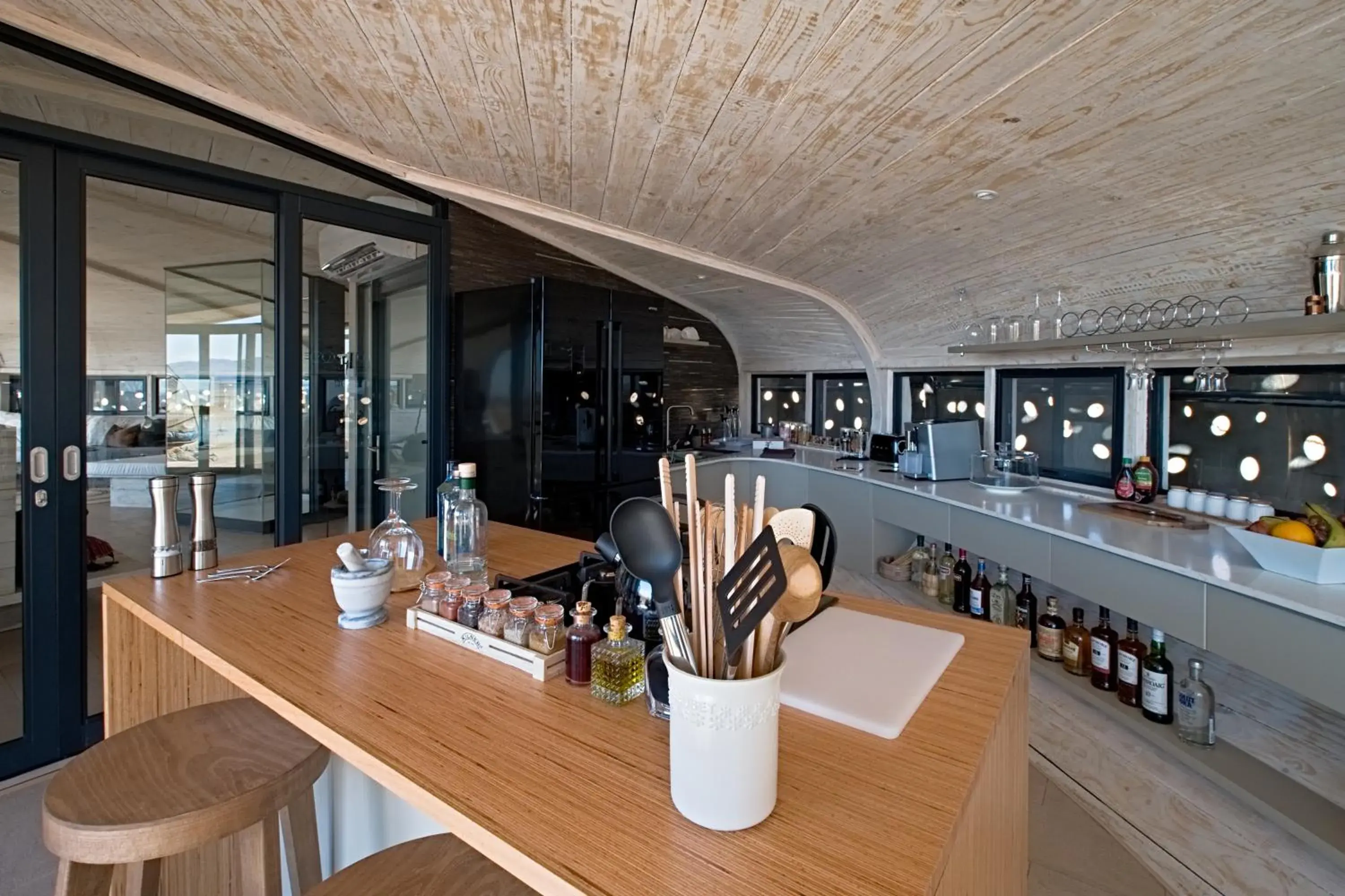 Lounge or bar in Desert Whisper Lounge or bar in Desert Whisper