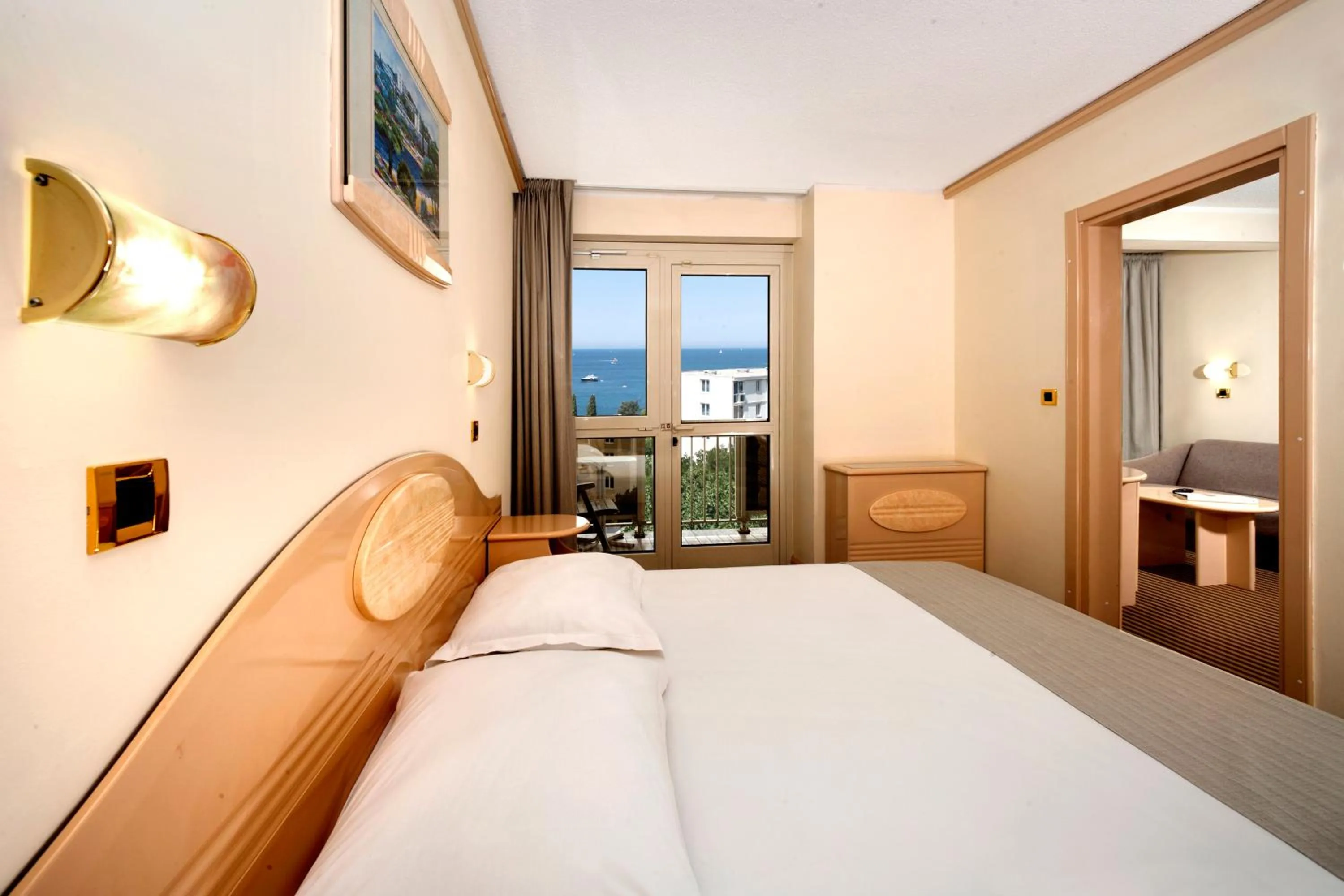 Bathroom, Bed in Hotel Istra Plava Laguna