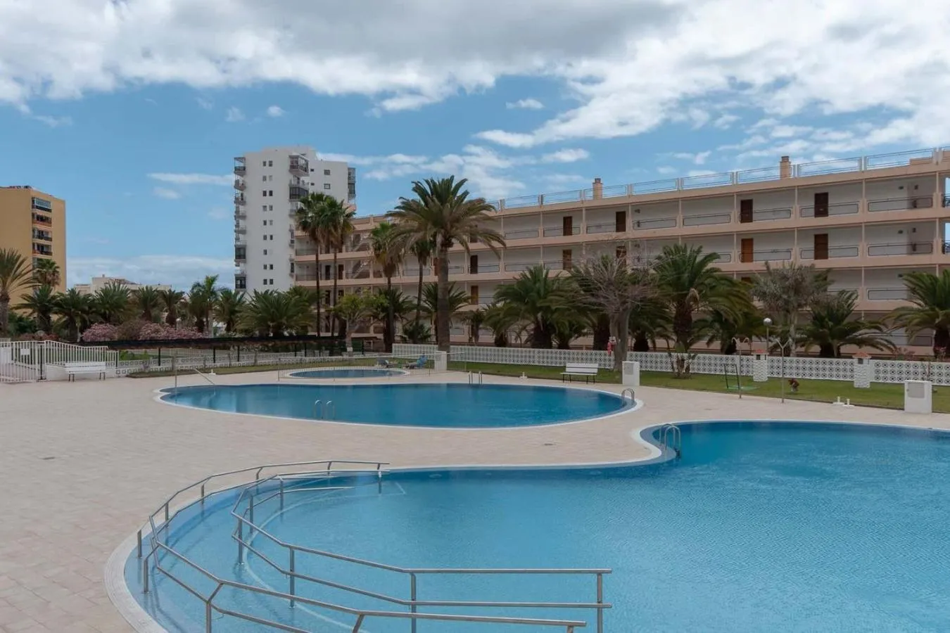 Swimming pool in Achacay