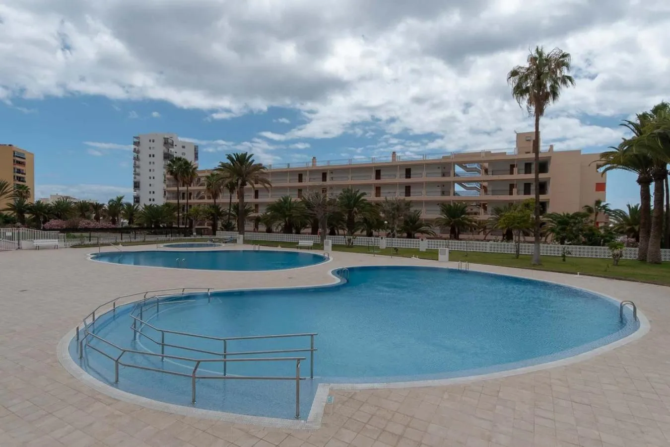Swimming pool in Achacay