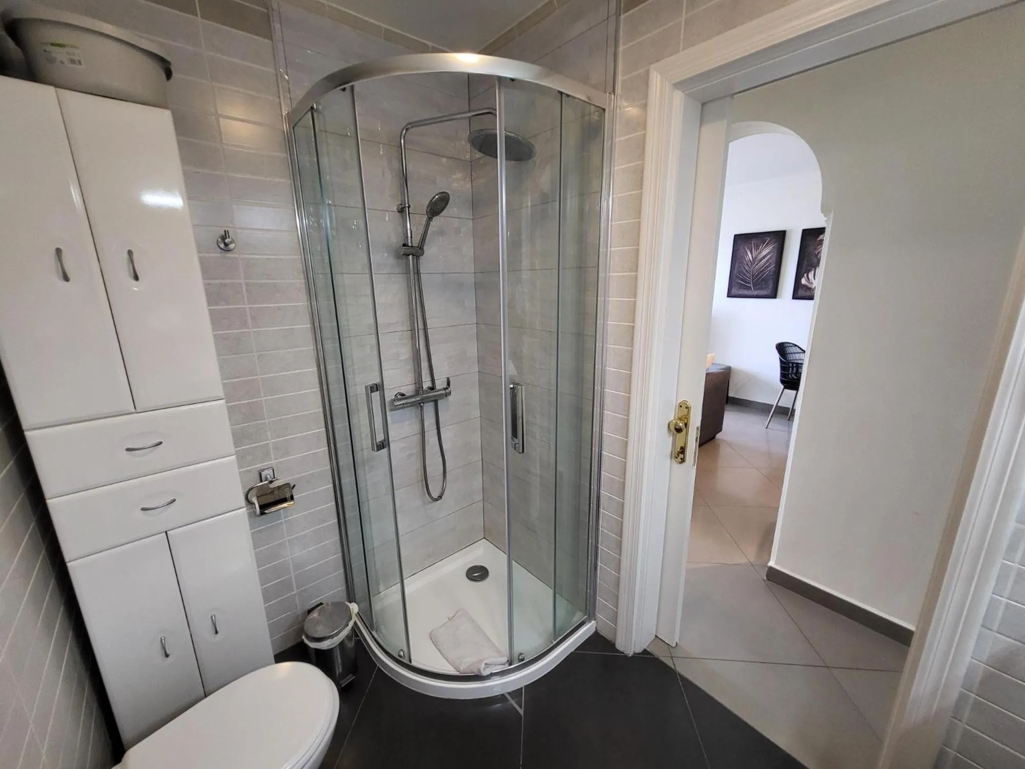 Bathroom in Achacay