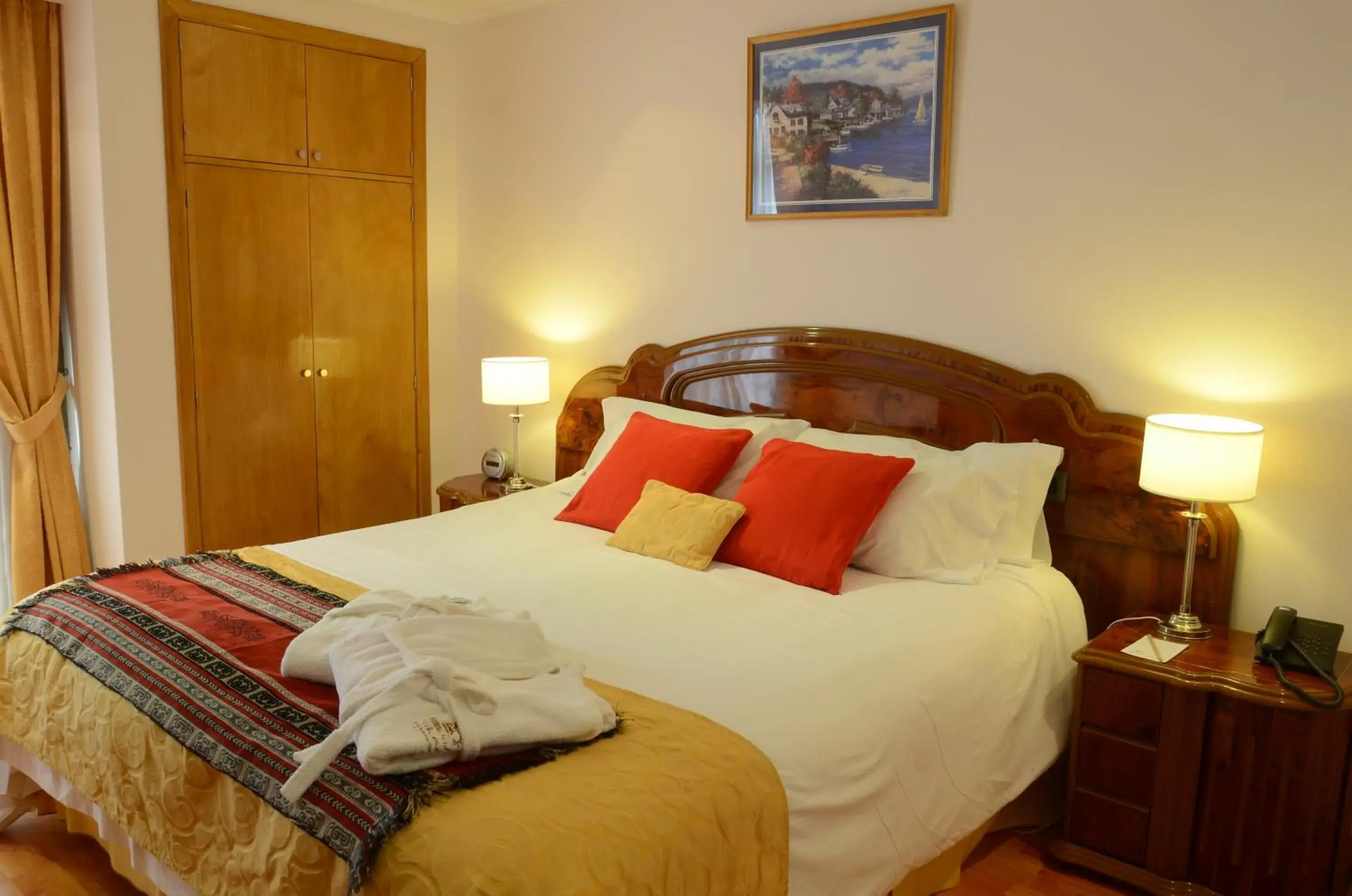 Photo of the whole room, Bed in Ñikén Hotel & Spa Photo of the whole room, Bed in Ñikén Hotel & Spa