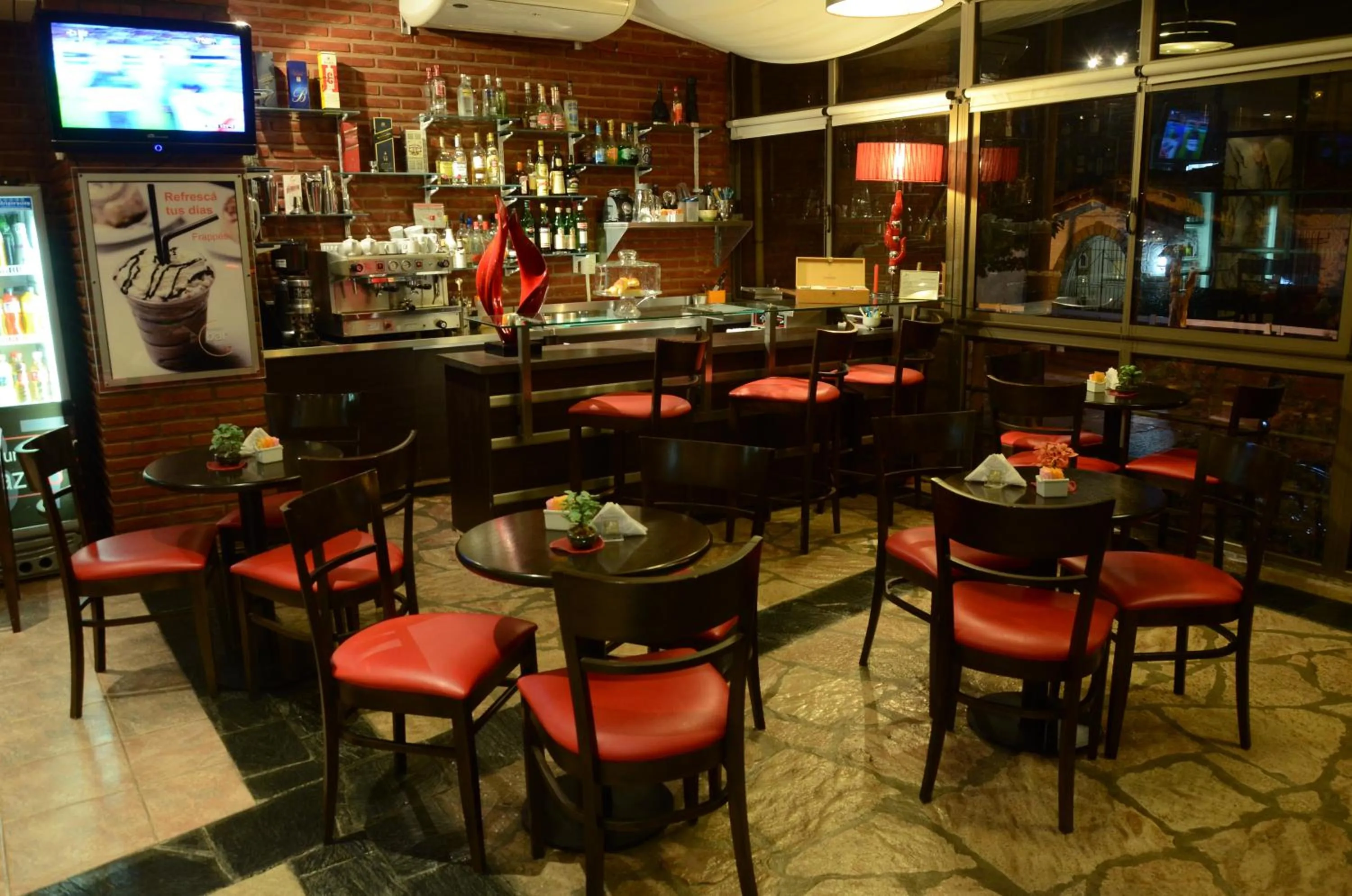 Restaurant/places to eat in Ñikén Hotel & Spa