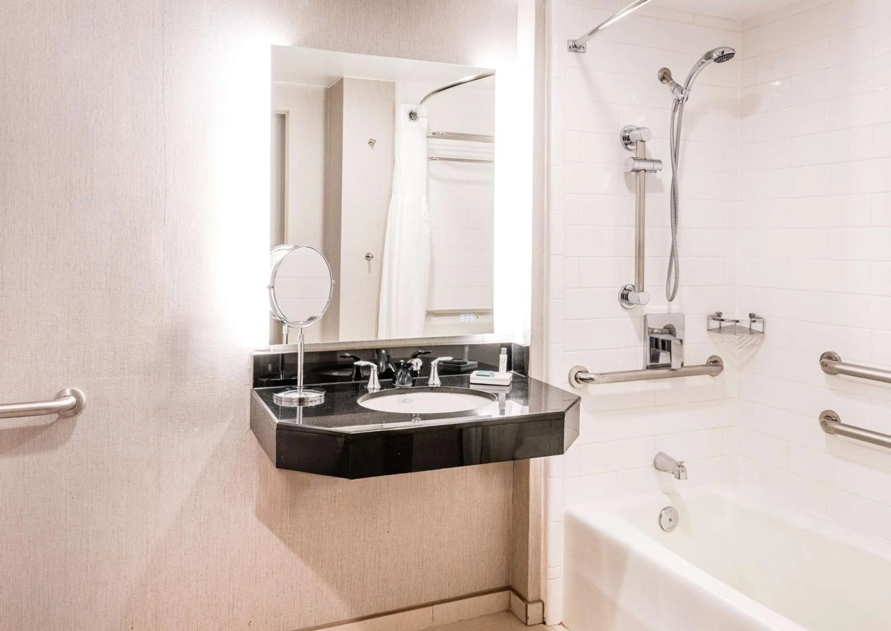 Bathroom in Hilton Richardson Dallas, TX