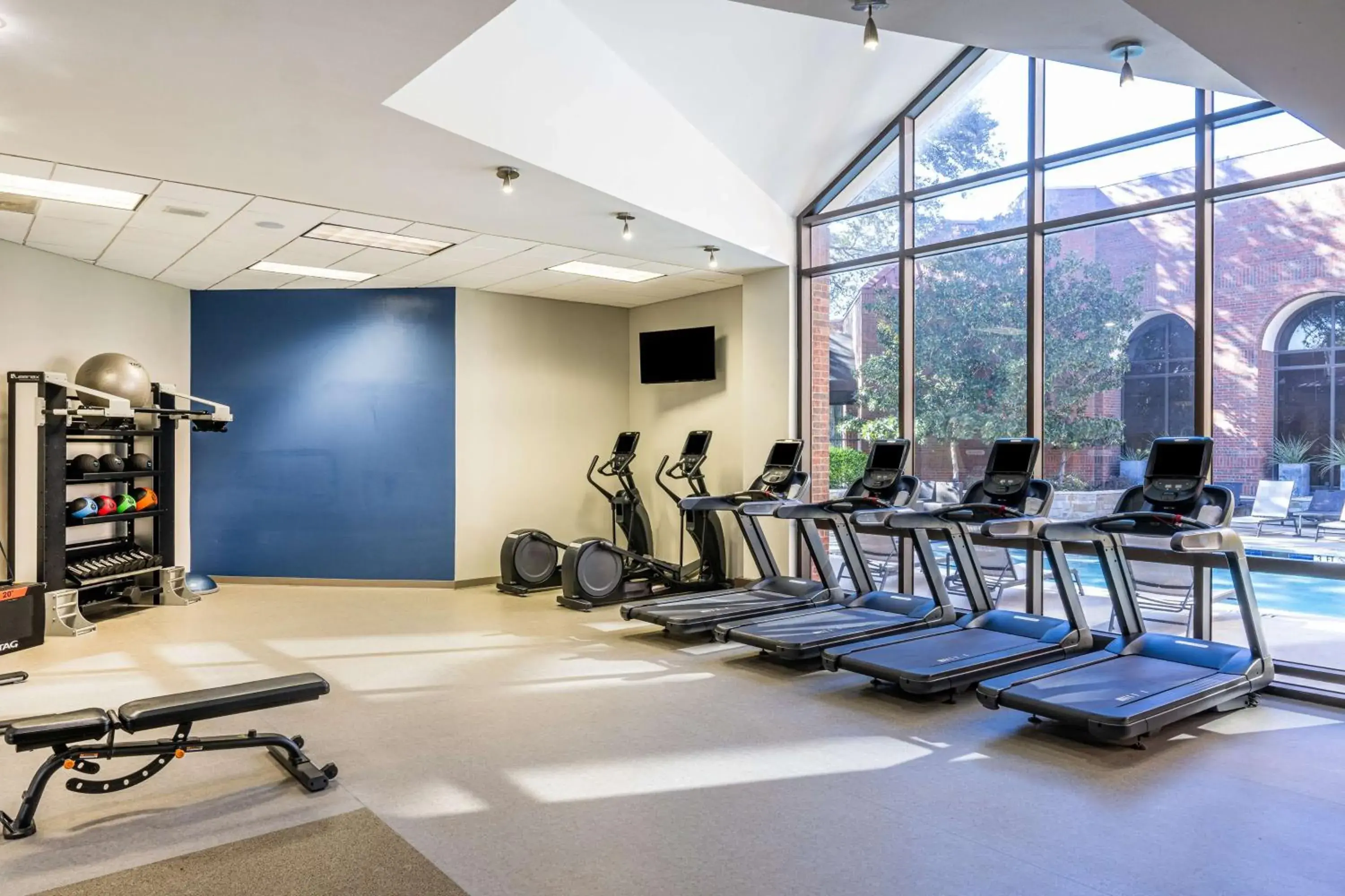 Fitness centre/facilities in Hilton Richardson Dallas, TX Fitness centre/facilities in Hilton Richardson Dallas, TX