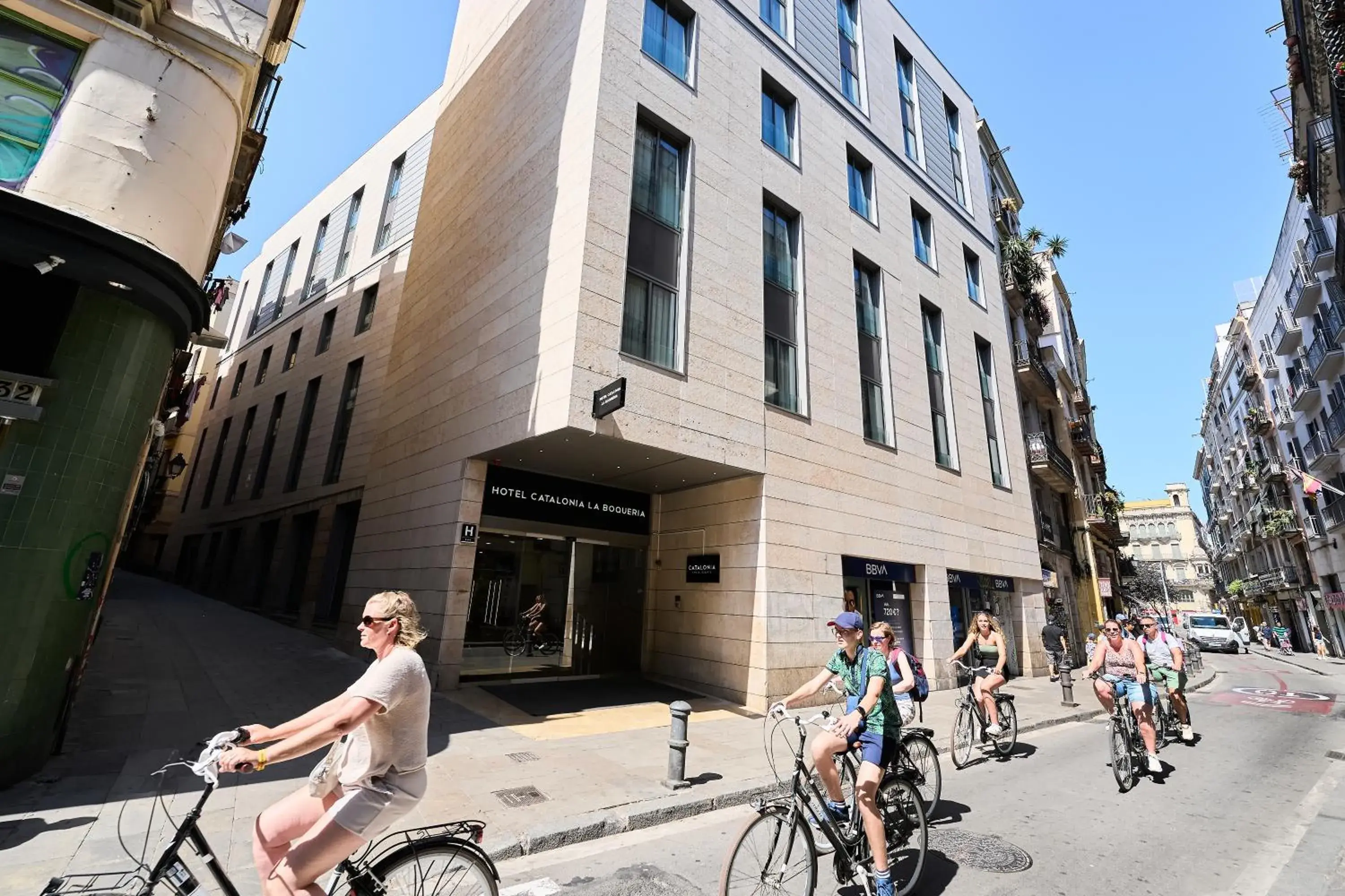 Facade/entrance in RAMBLAS HOTEL powered by Vincci Hoteles Facade/entrance in RAMBLAS HOTEL powered by Vincci Hoteles