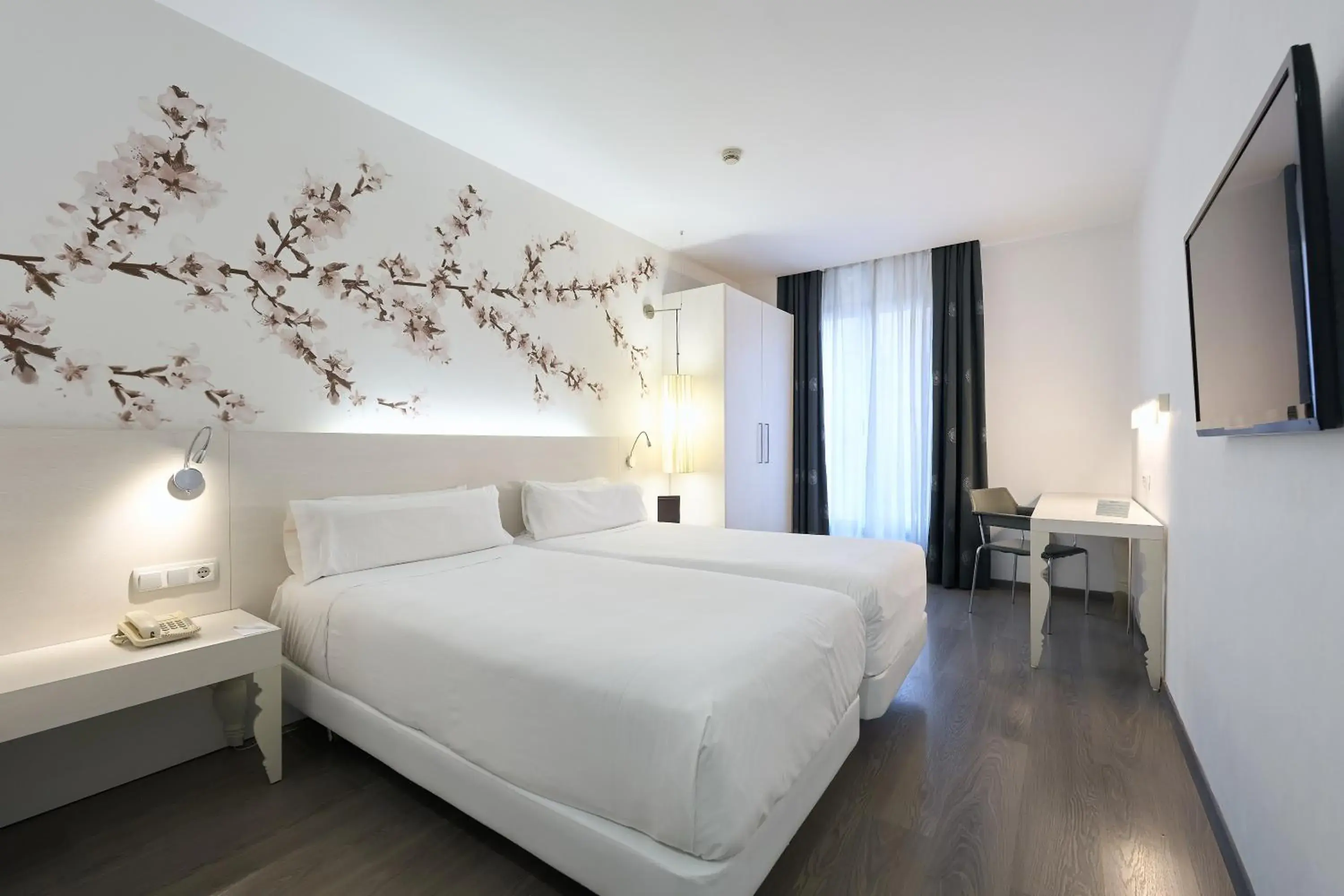 Bed in RAMBLAS HOTEL powered by Vincci Hoteles Bed in RAMBLAS HOTEL powered by Vincci Hoteles