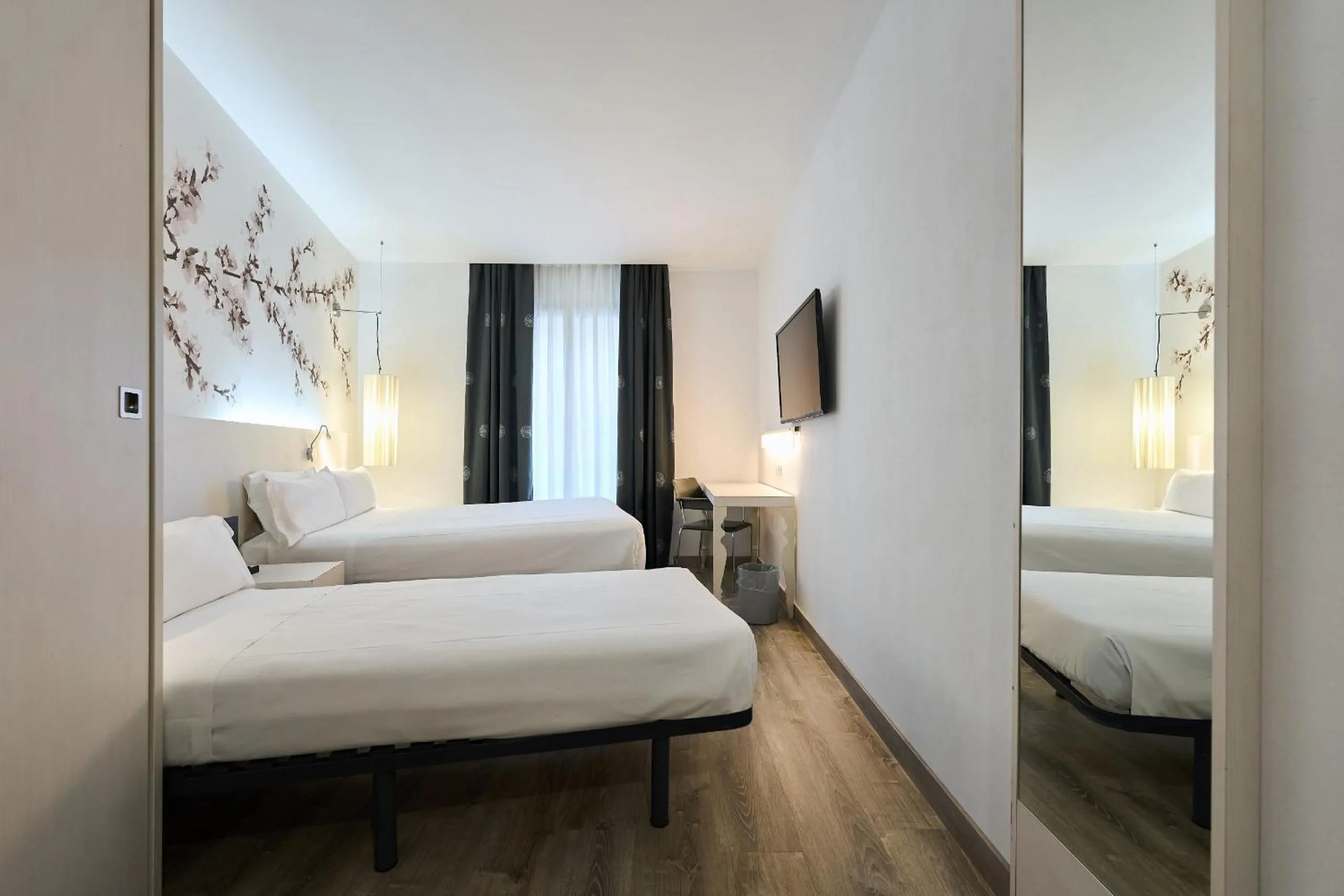 Bed in RAMBLAS HOTEL powered by Vincci Hoteles