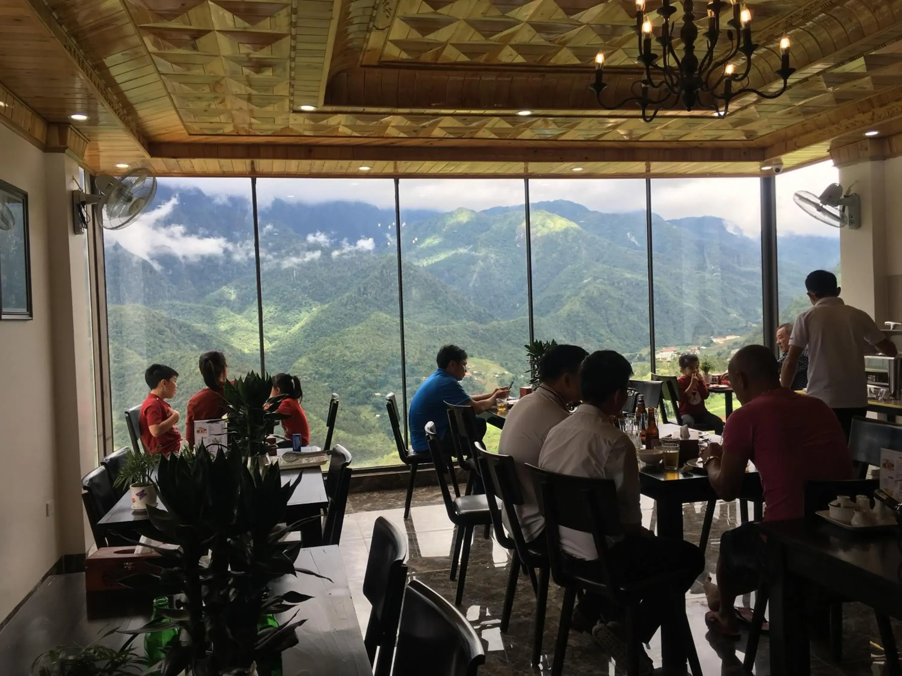 Restaurant/places to eat in Sapa Valley view hotel Restaurant/places to eat in Sapa Valley view hotel