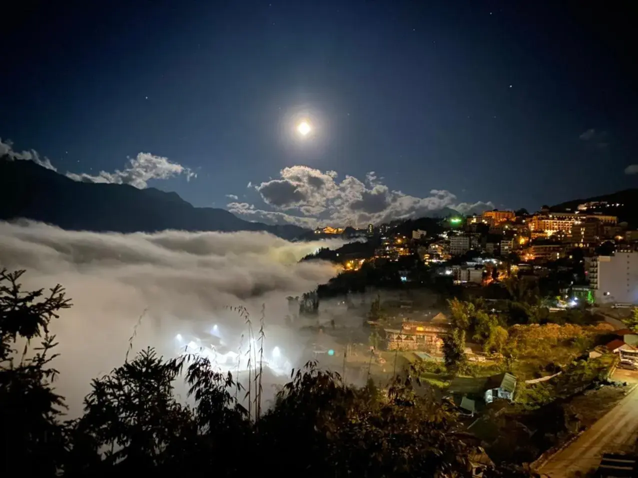 Night in Sapa Valley view hotel Night in Sapa Valley view hotel