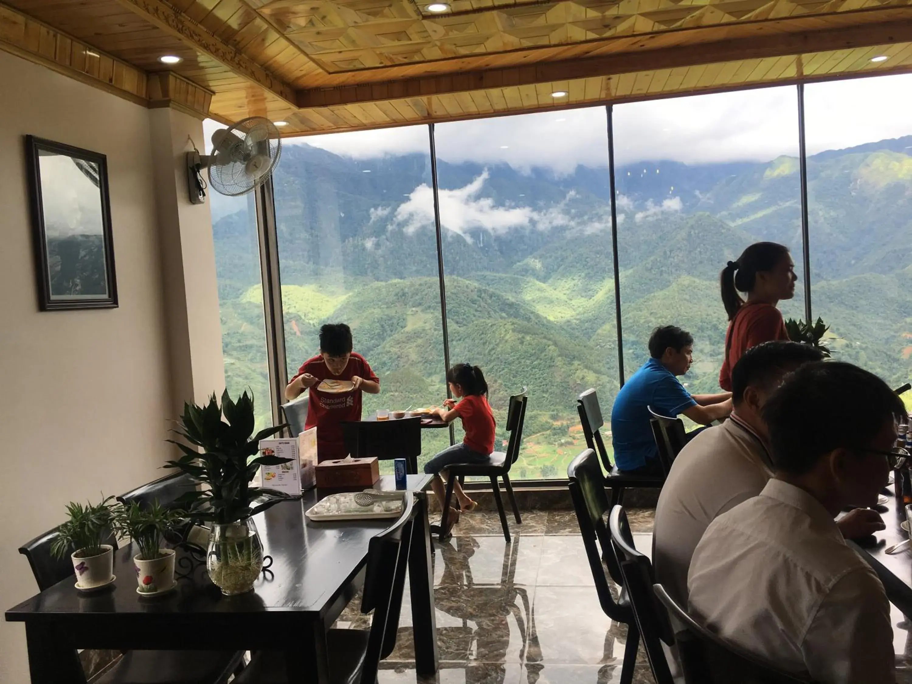 Restaurant/places to eat in Sapa Valley view hotel Restaurant/places to eat in Sapa Valley view hotel