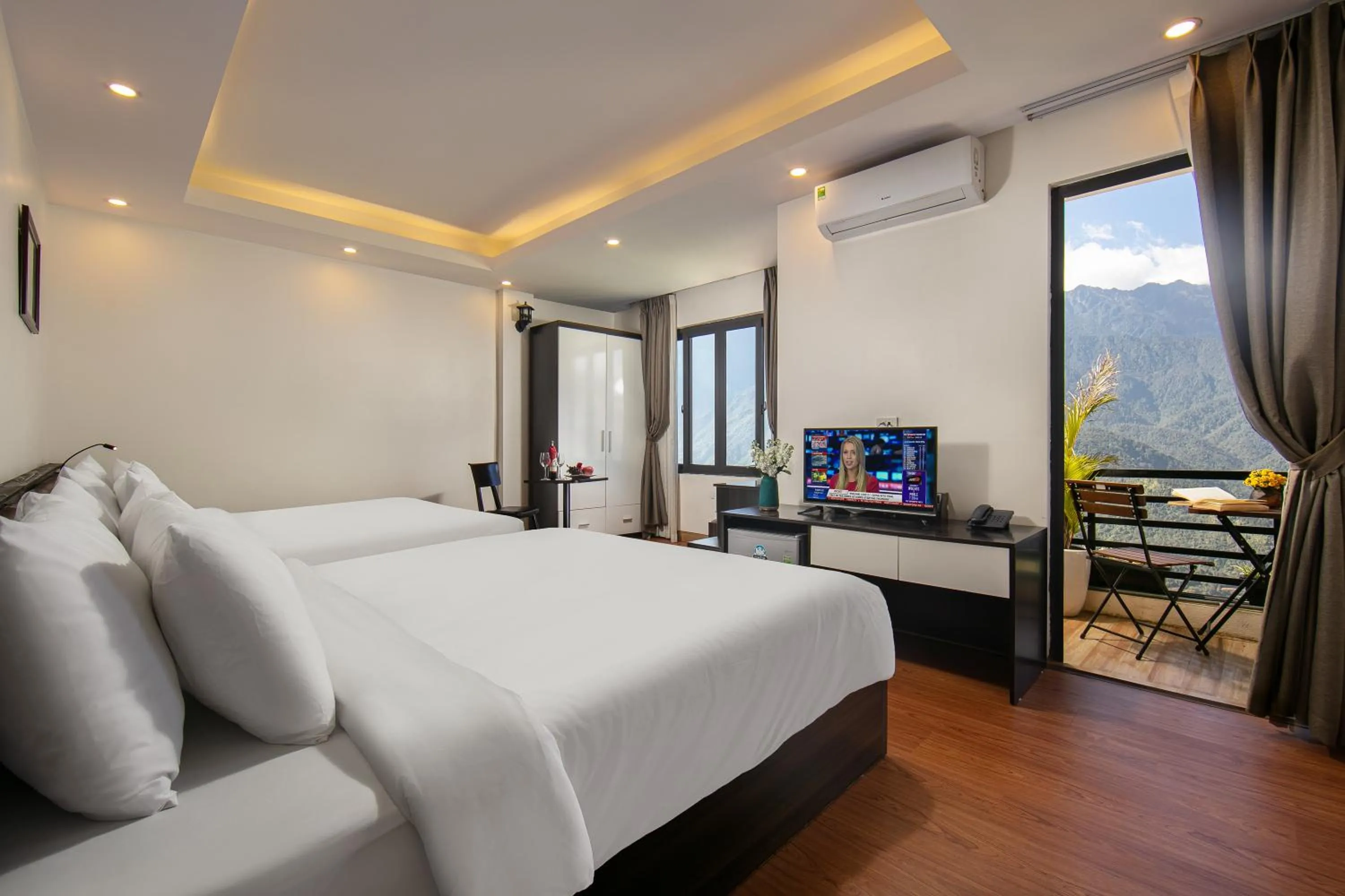 Bed in Sapa Valley view hotel