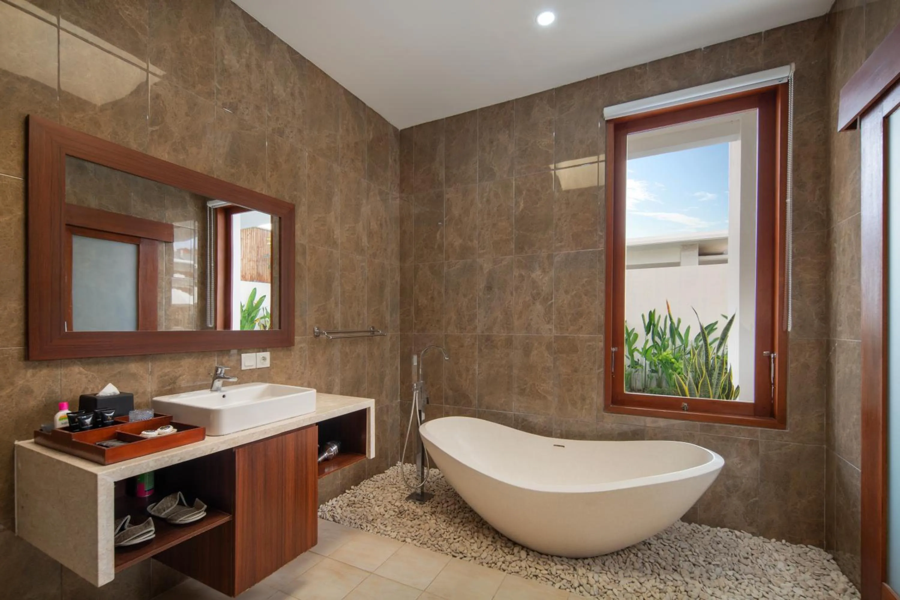 Bathroom in The Luxury Collection, Monaco Blu