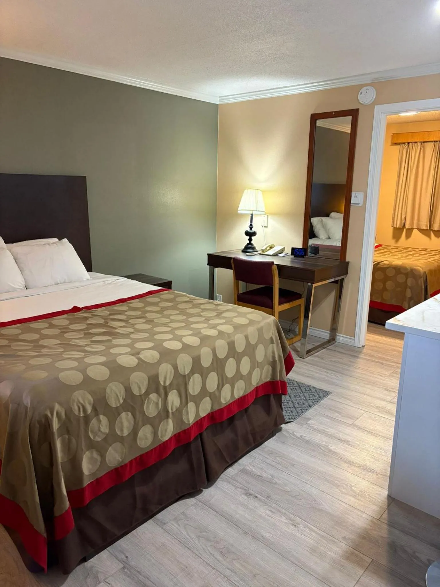 Bed in Grand Forks Inn