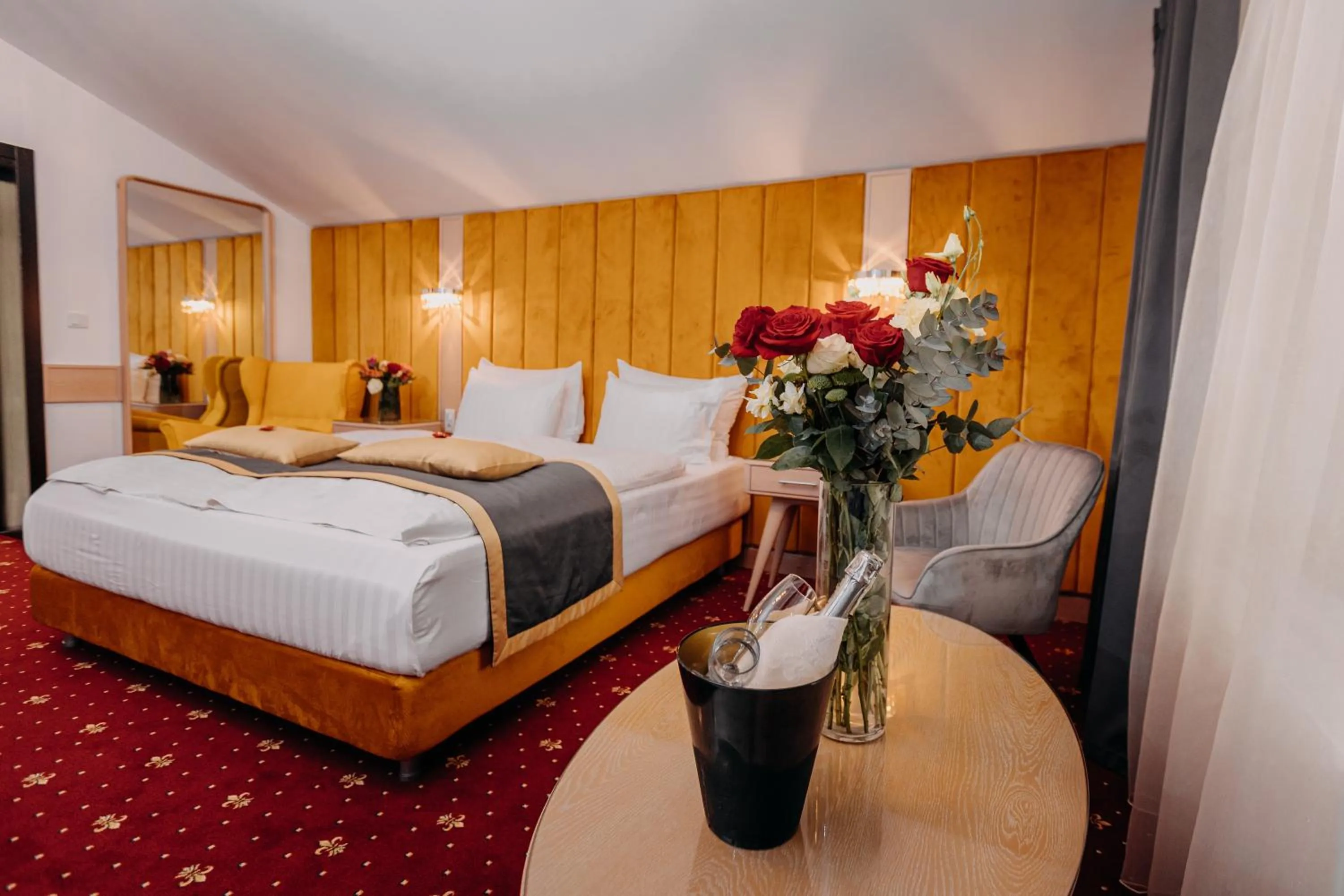 Bed in Hotel Lacu Rosu