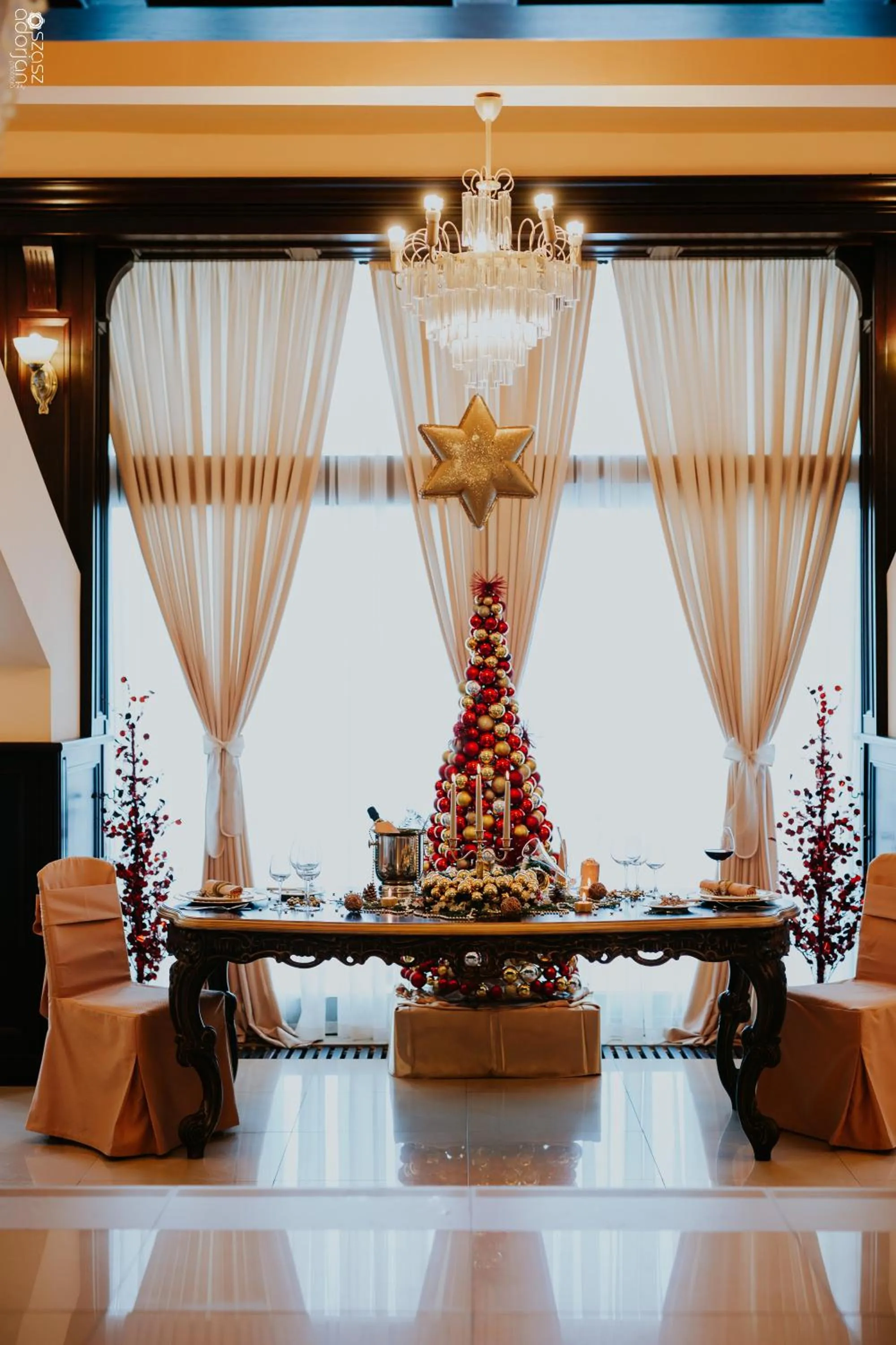 Continental breakfast in Hotel Lacu Rosu
