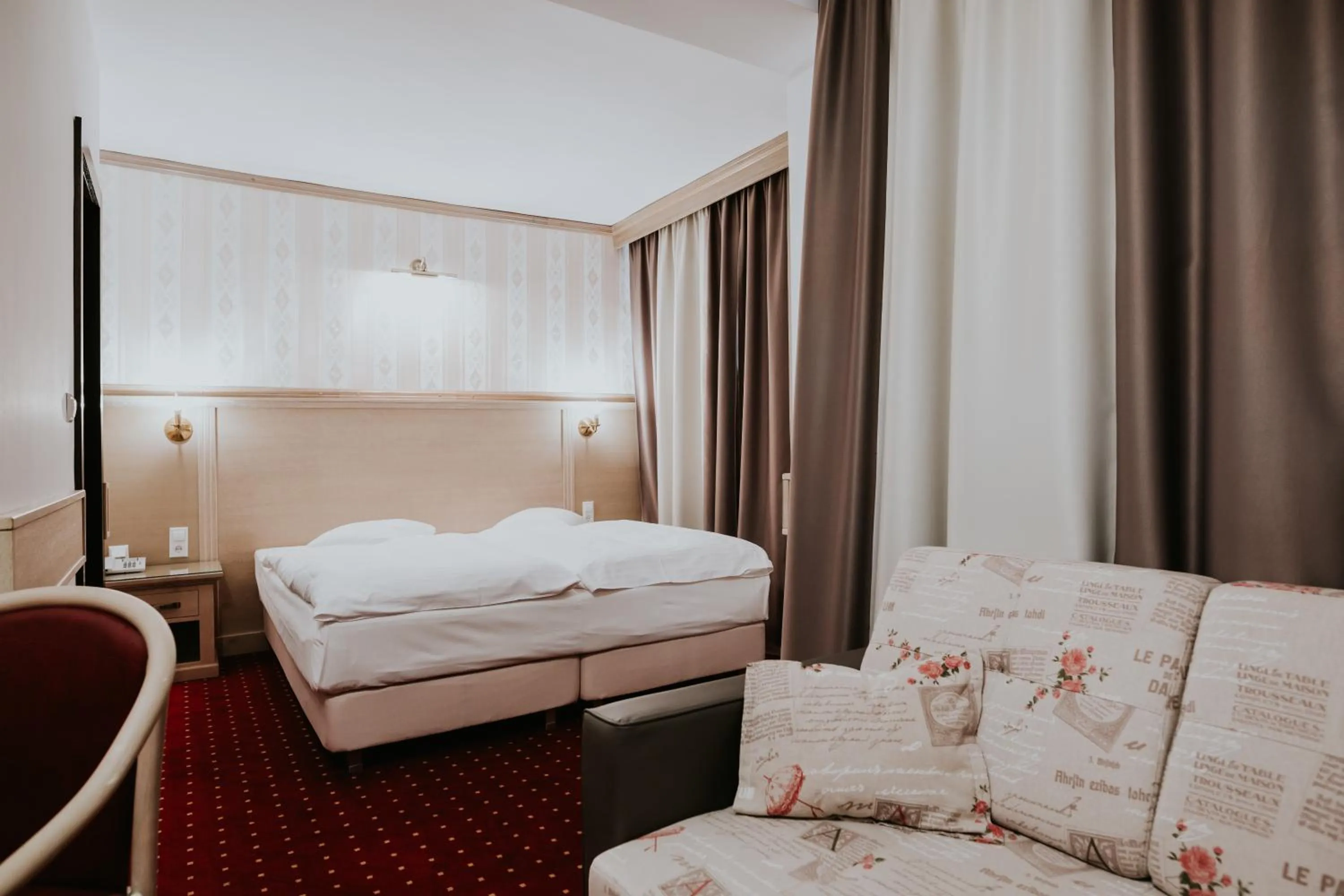 Bed in Hotel Lacu Rosu