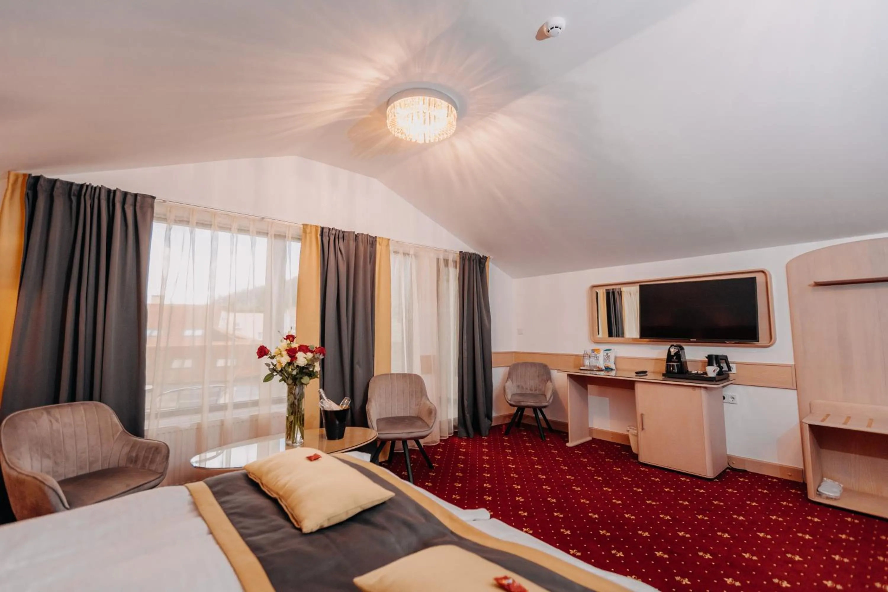 Bed in Hotel Lacu Rosu