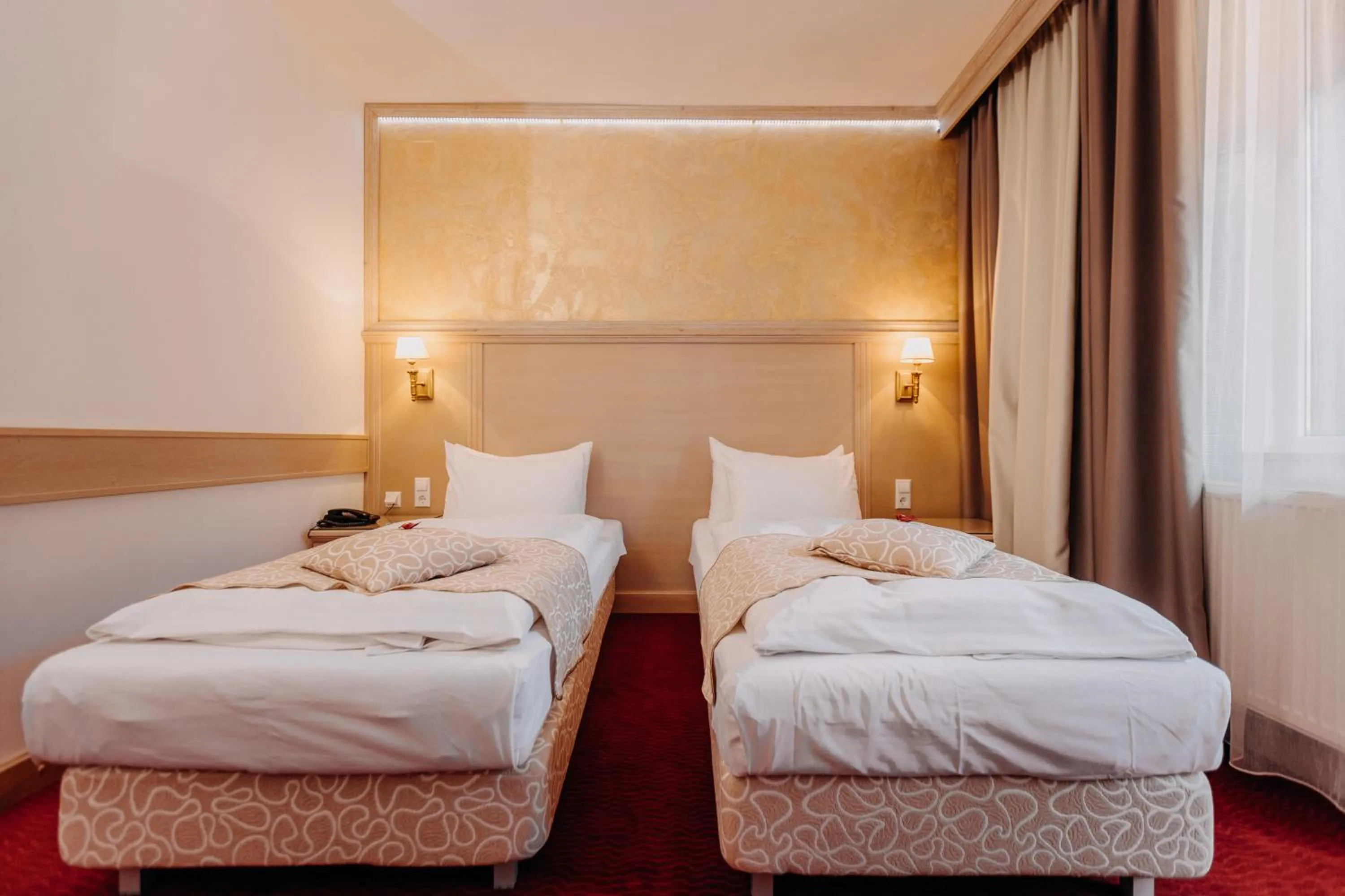 Bed in Hotel Lacu Rosu