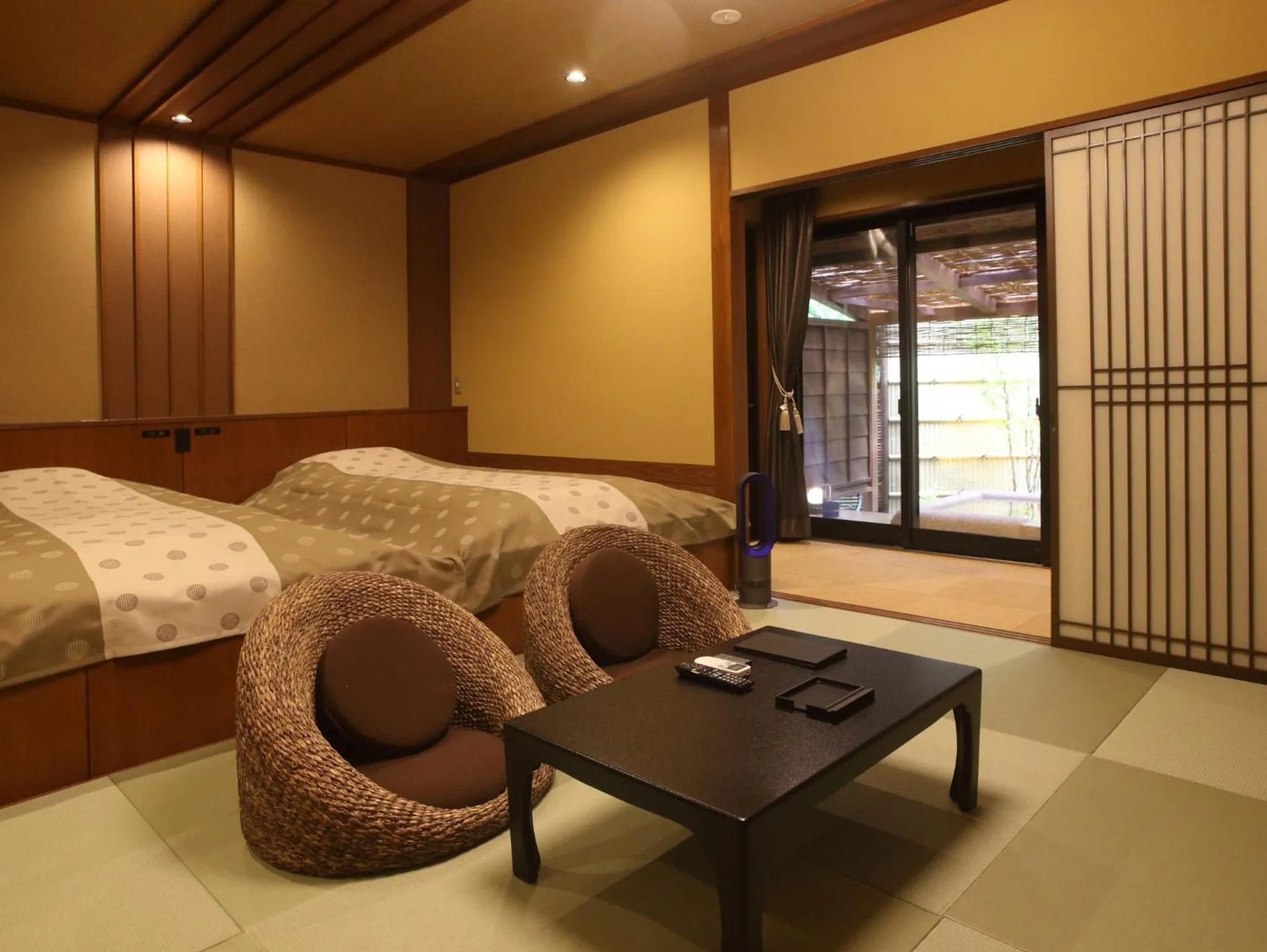 Bed in Kanazawa Yuwaku Onsen Kokarian