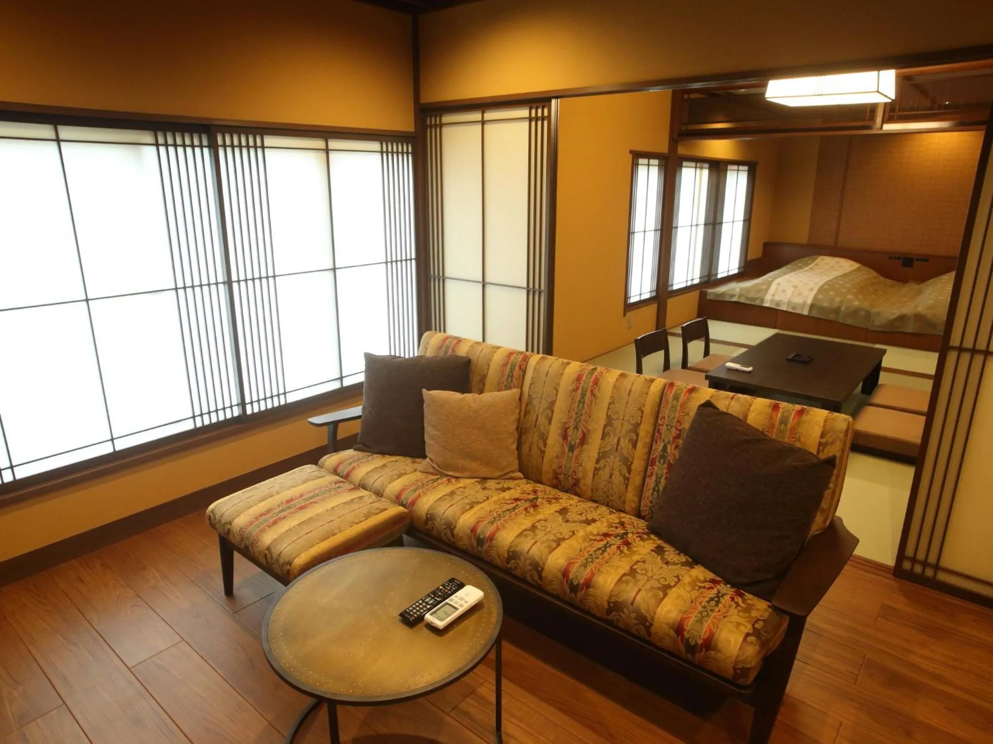 Kanazawa Yuwaku Onsen Kokarian