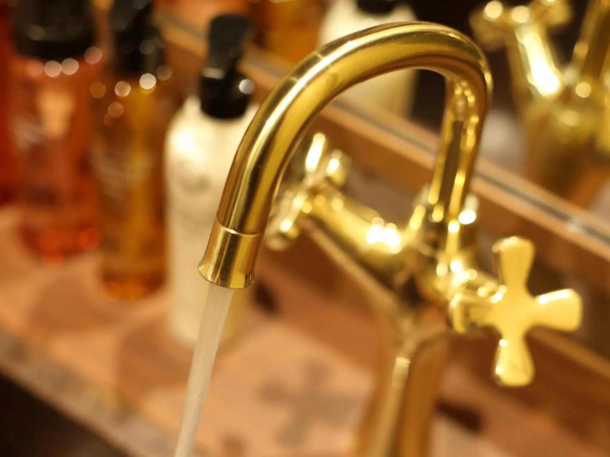 Kanazawa Yuwaku Onsen Kokarian