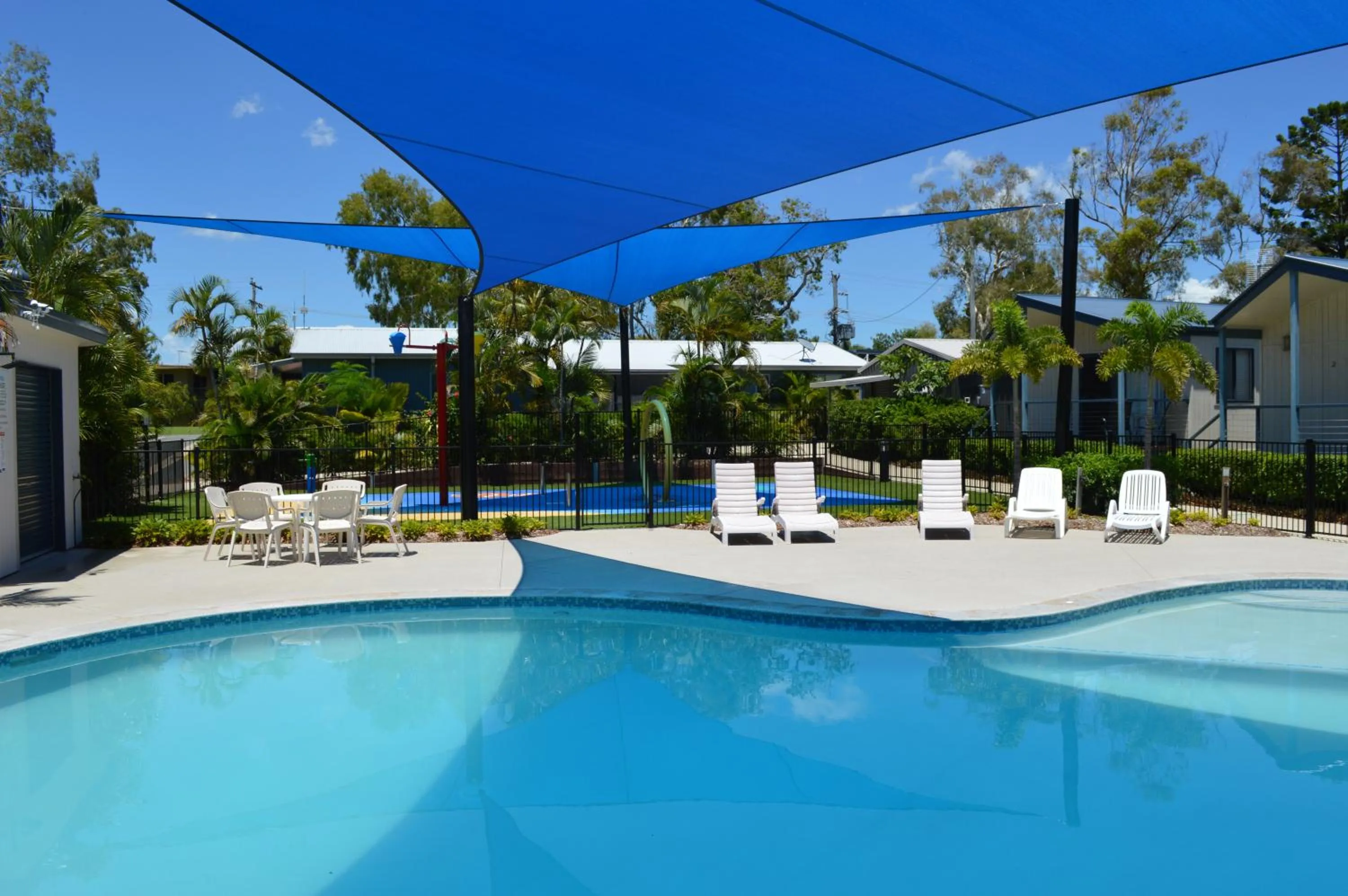 Swimming pool in BIG4 Mackay Blacks Beach Holiday Park
