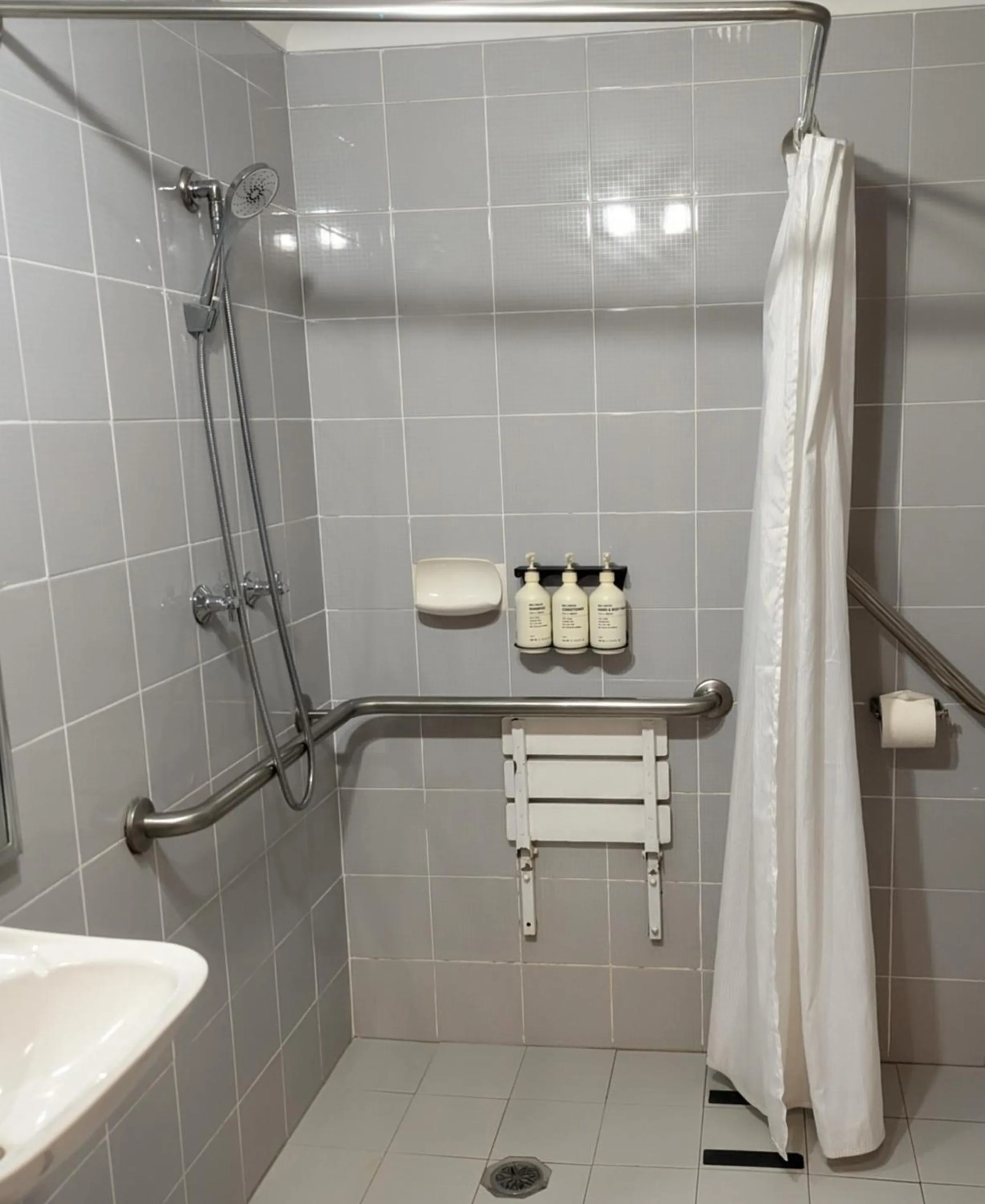 Ramada Hotel & Suites by Wyndham Cabramatta