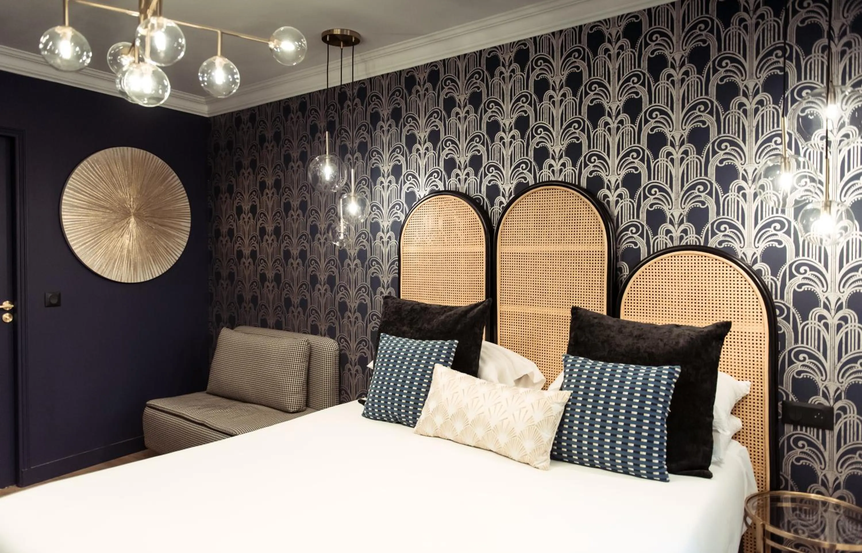 Bedroom, Bed in La Caravelle