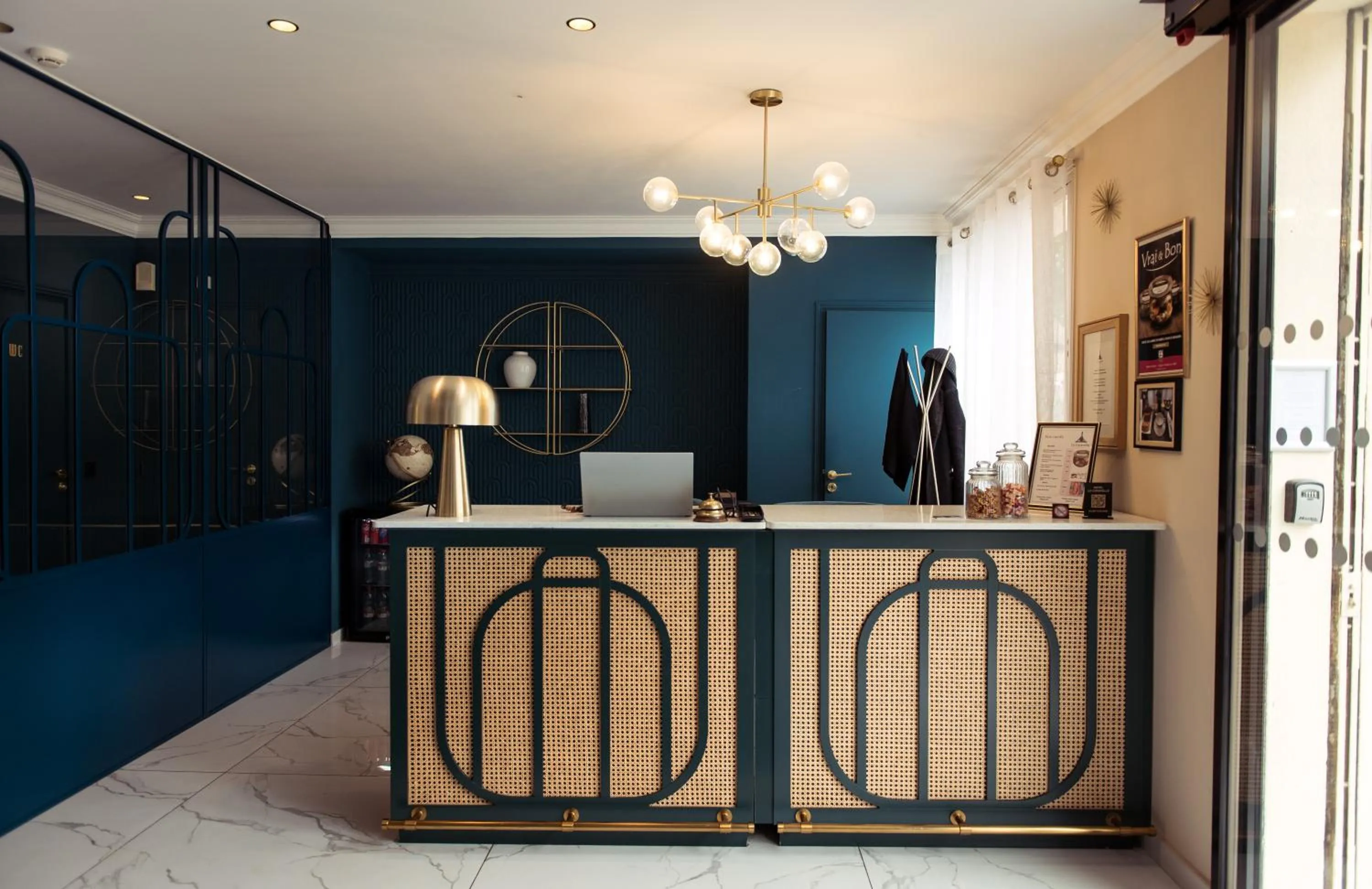 Lobby or reception in La Caravelle