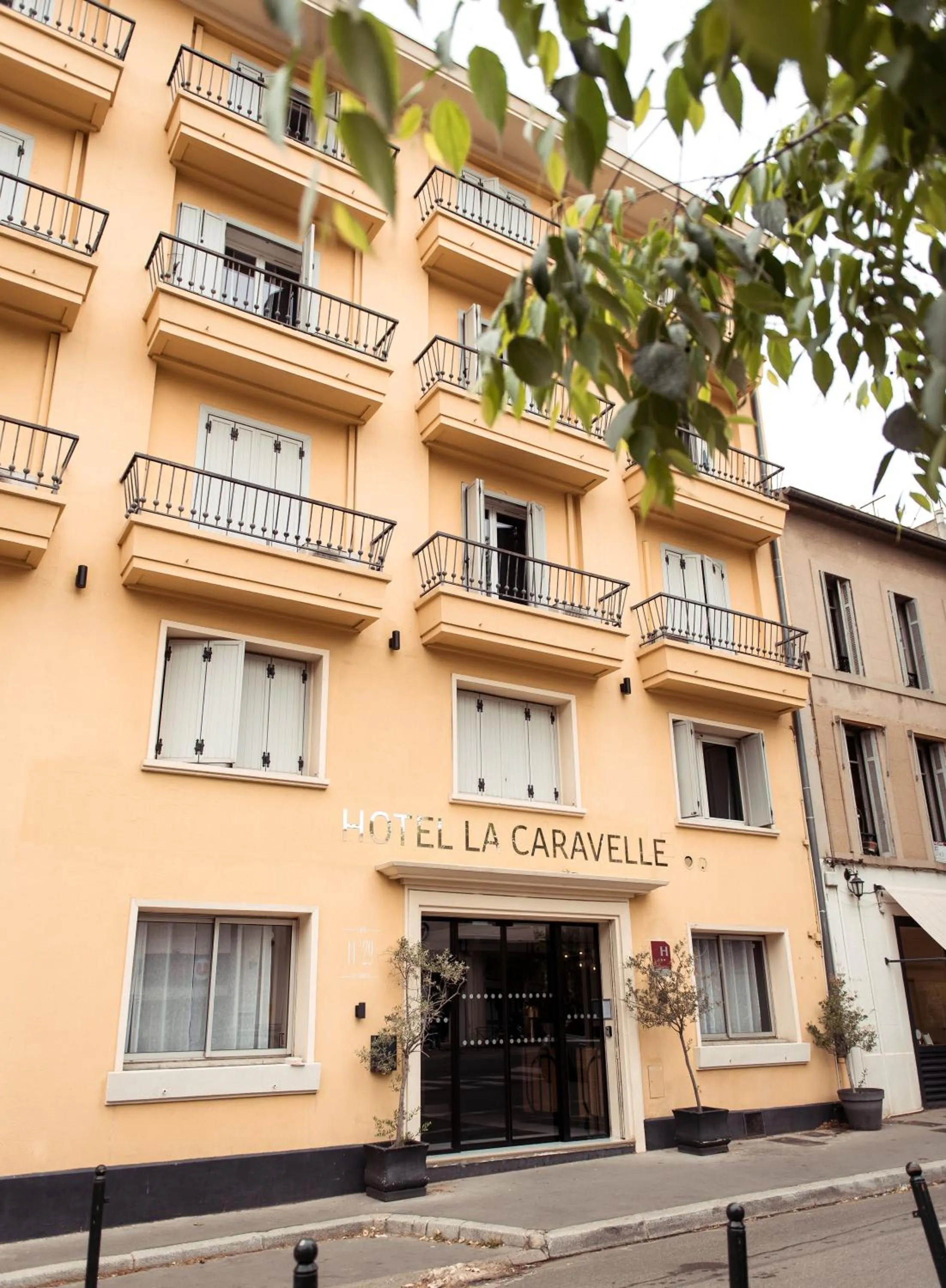 Property building in La Caravelle