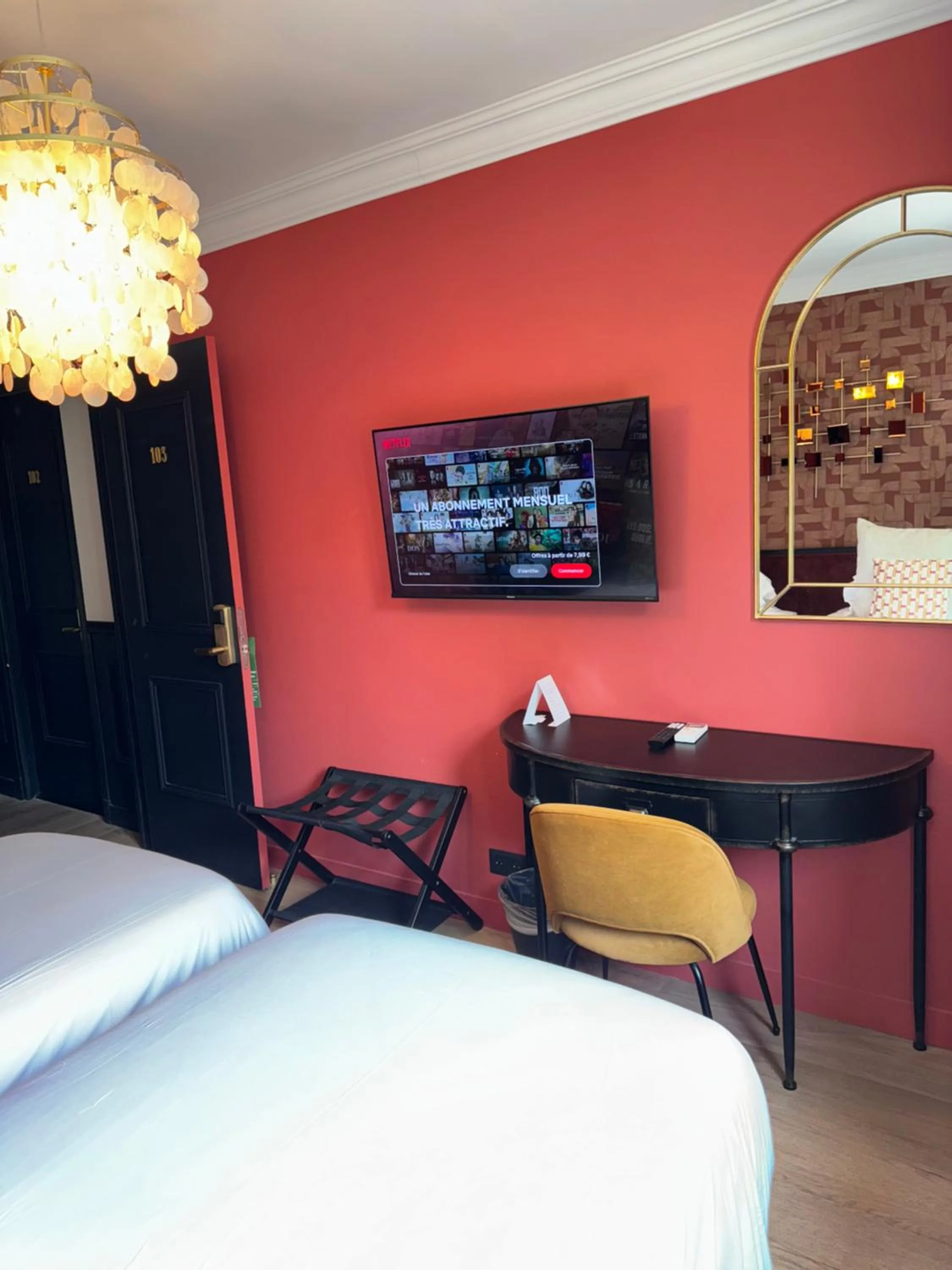 TV and multimedia, Bed in La Caravelle