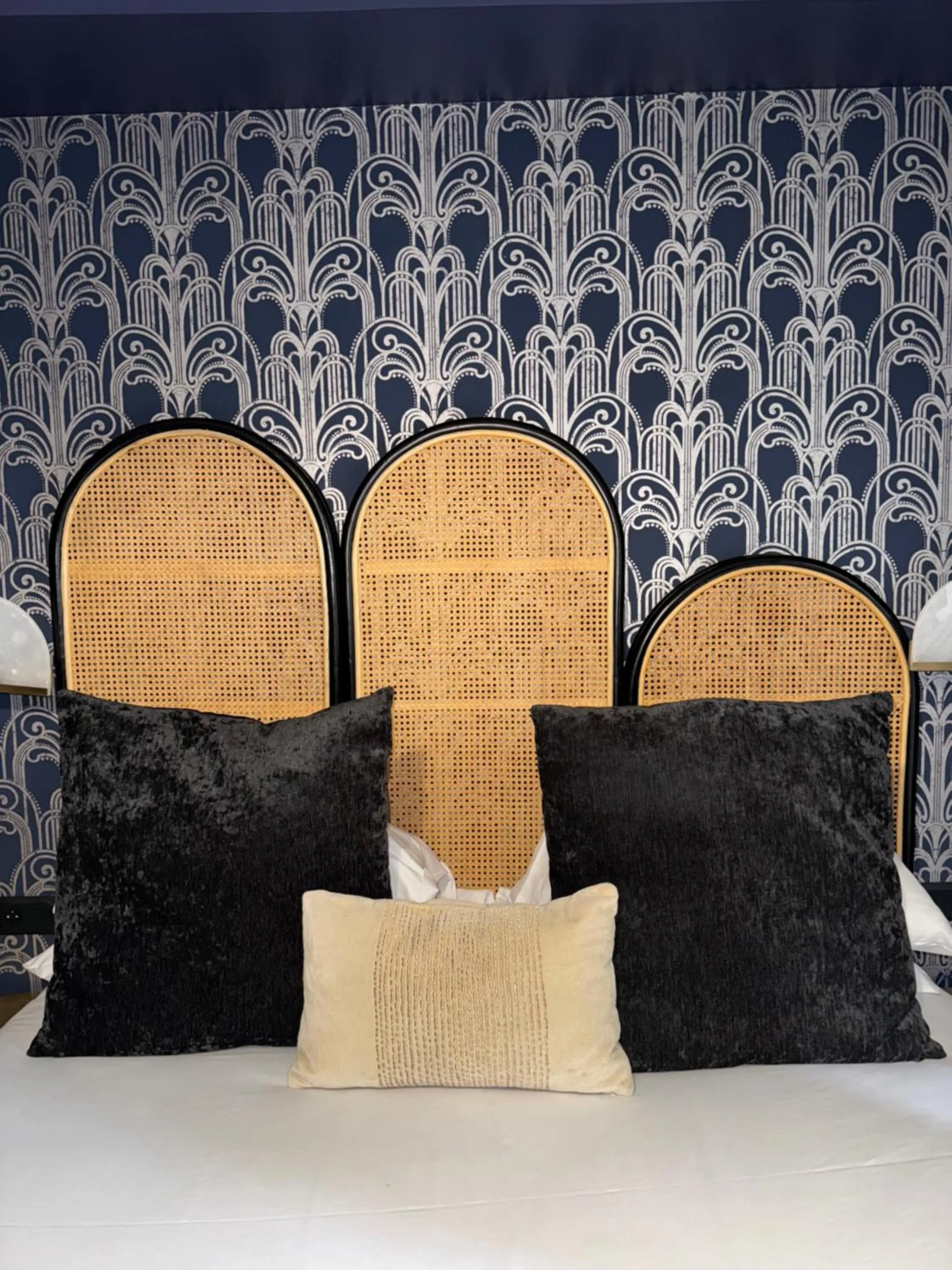 Bedroom, Bed in La Caravelle