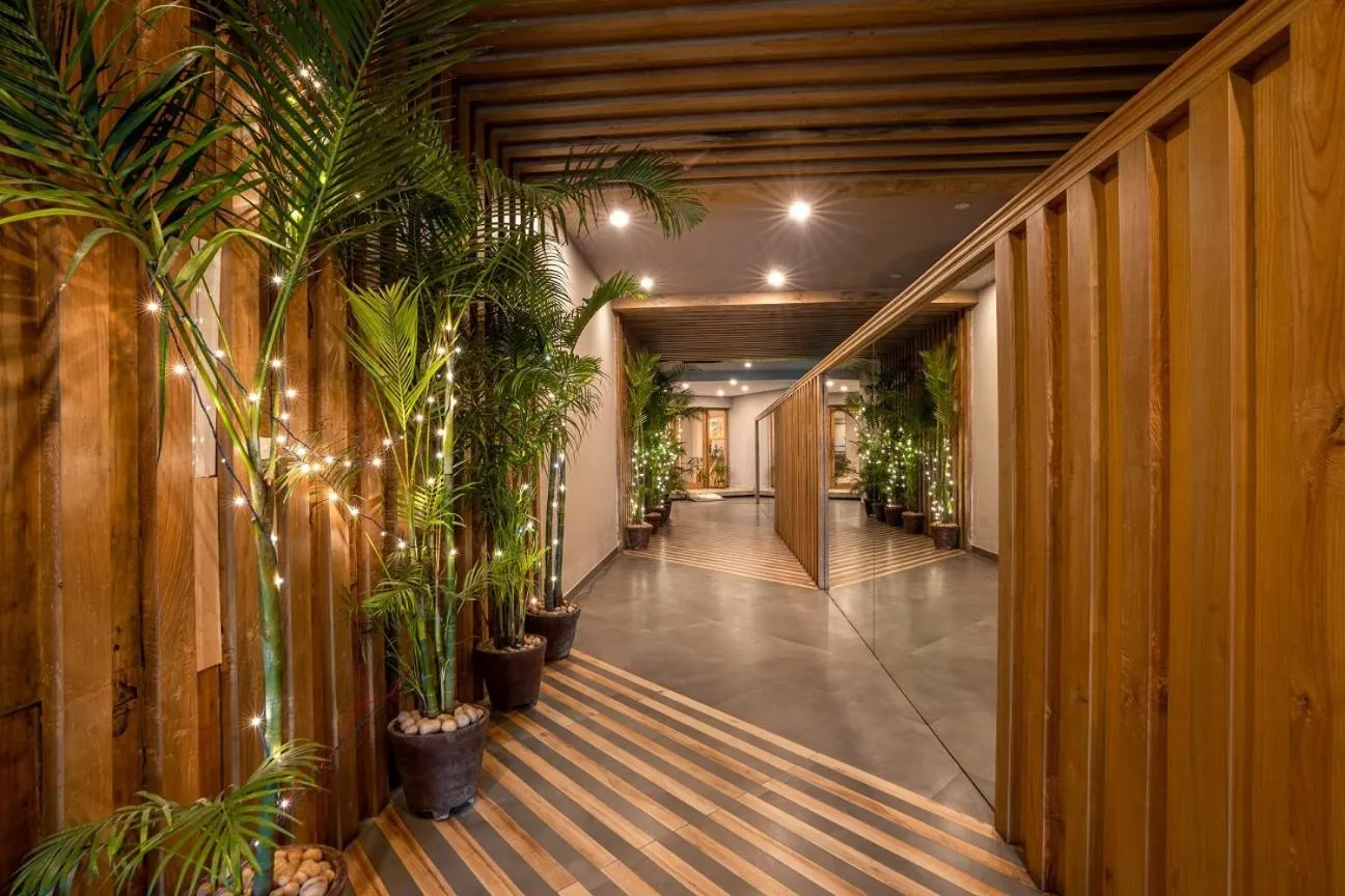 Facade/entrance in The Presidency