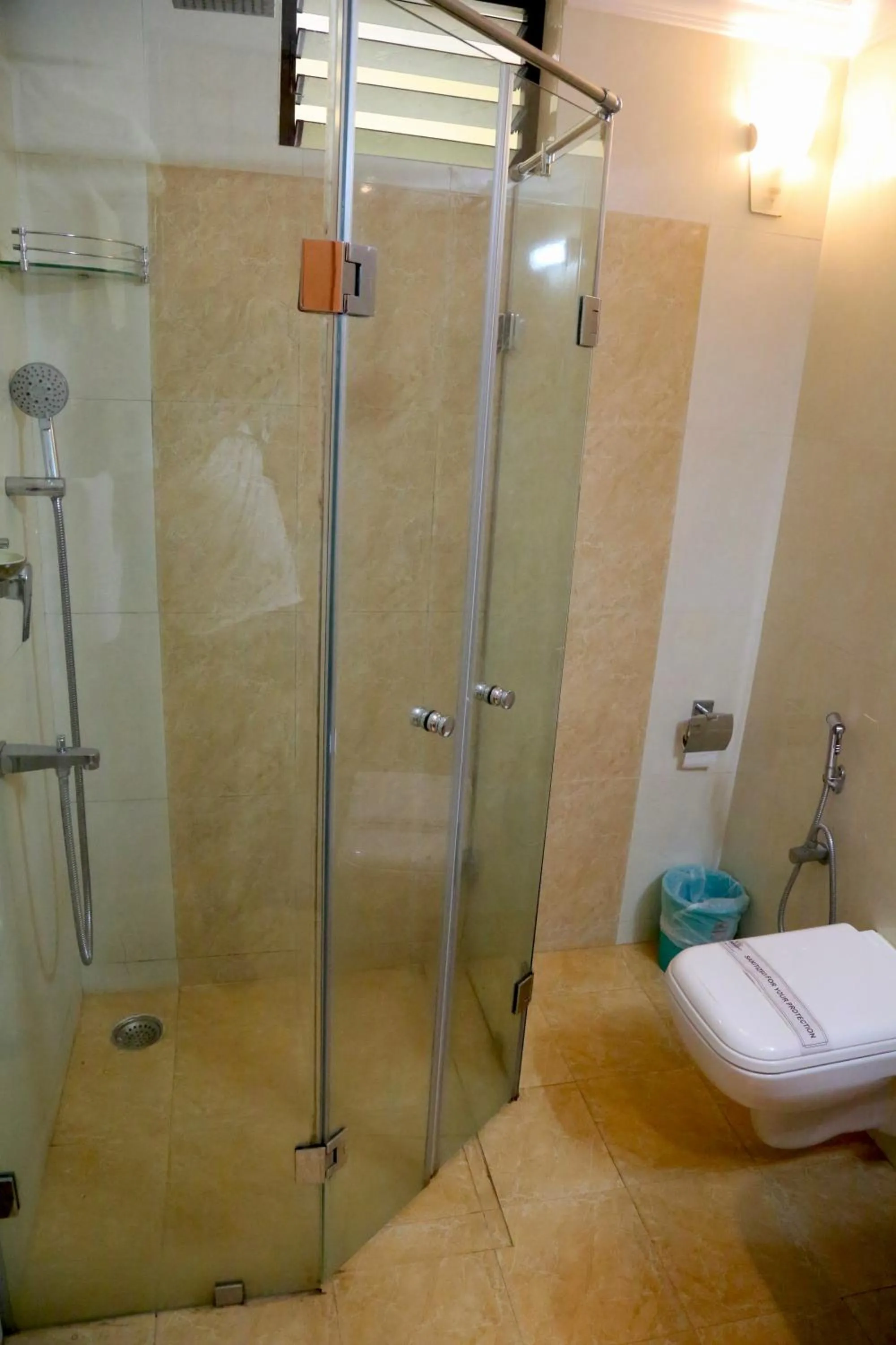 Shower in Hotel Goan Heritage
