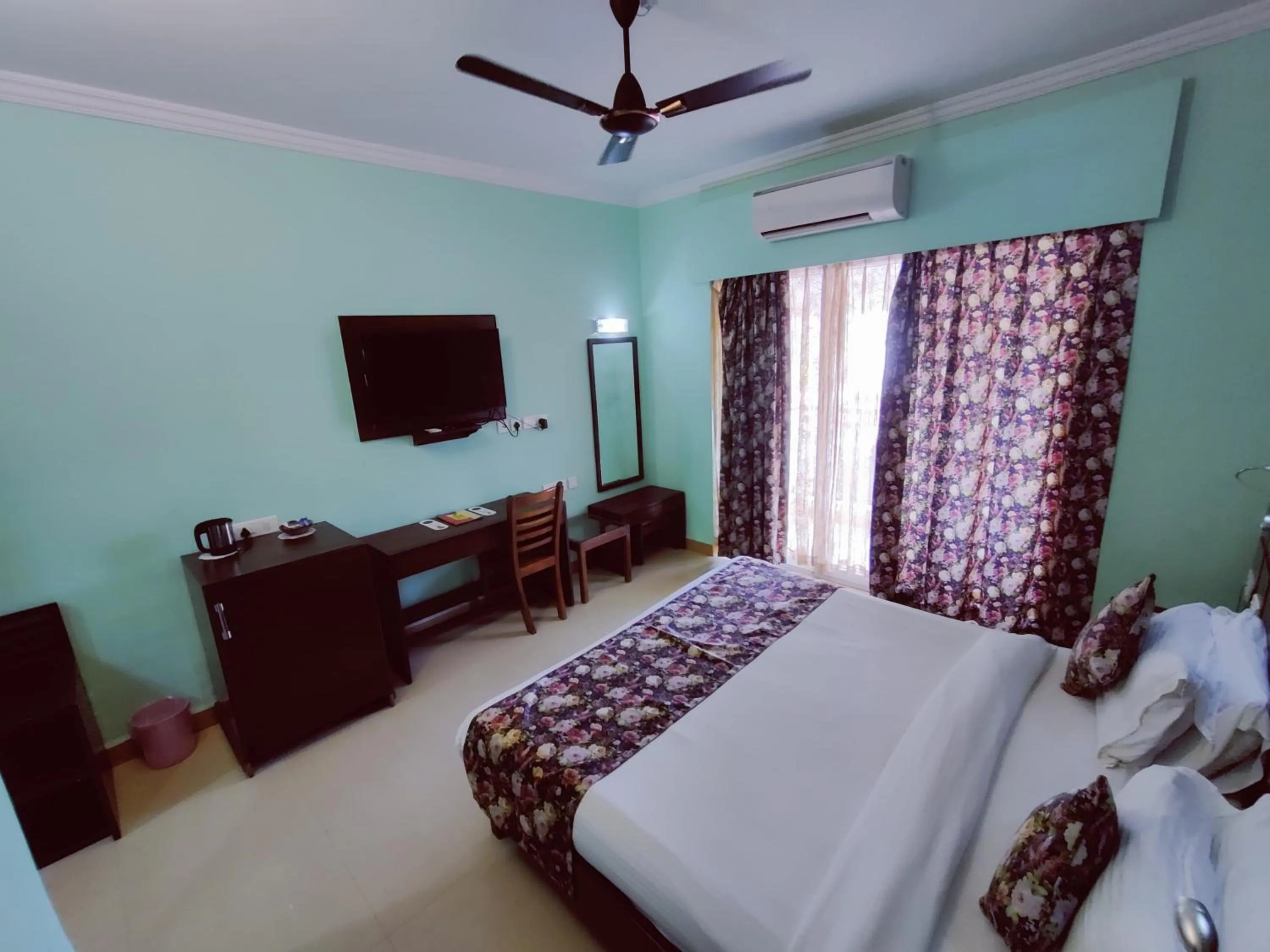 Bedroom, Bed in Hotel Goan Heritage