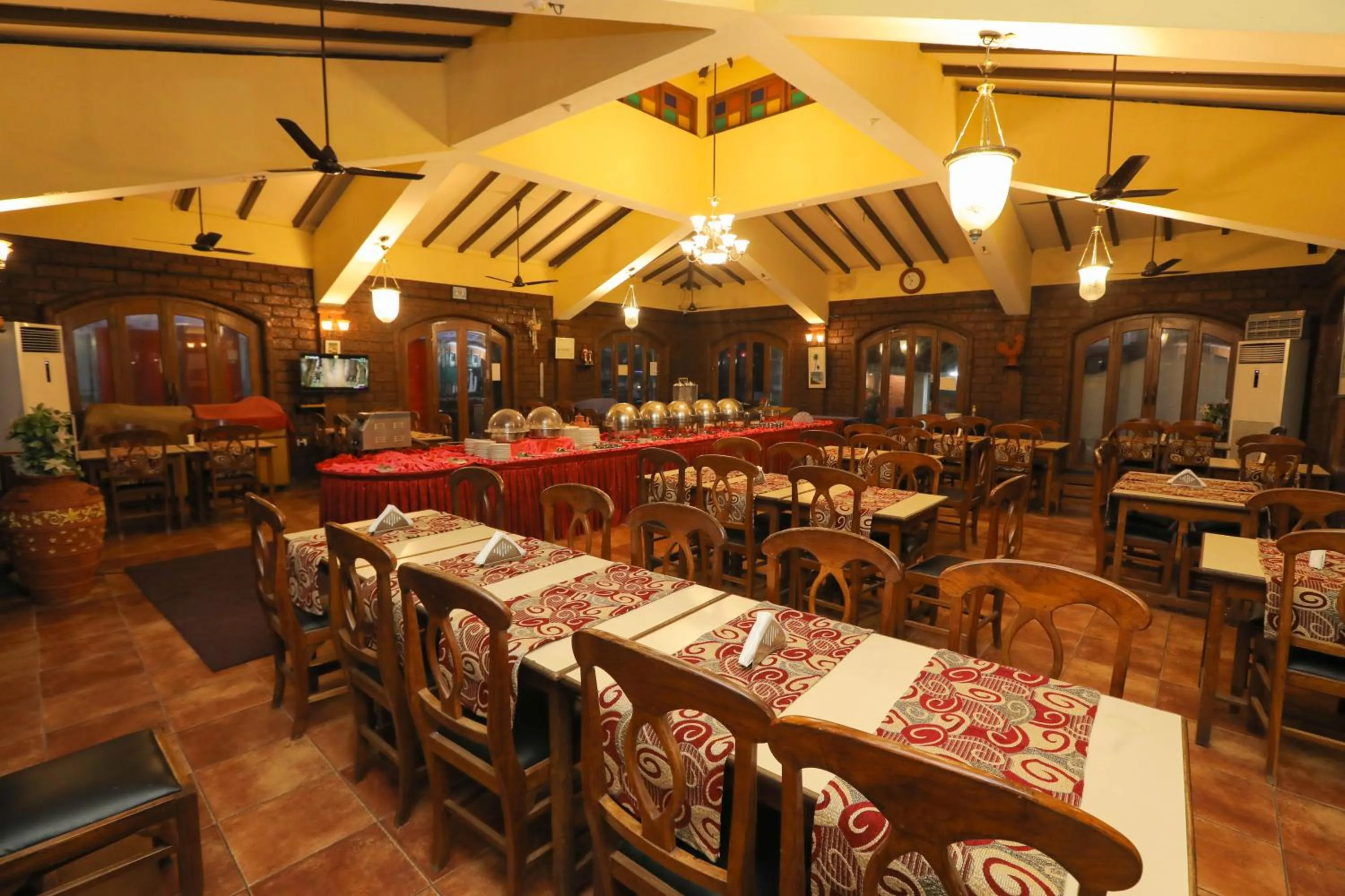 Restaurant/places to eat in Hotel Goan Heritage
