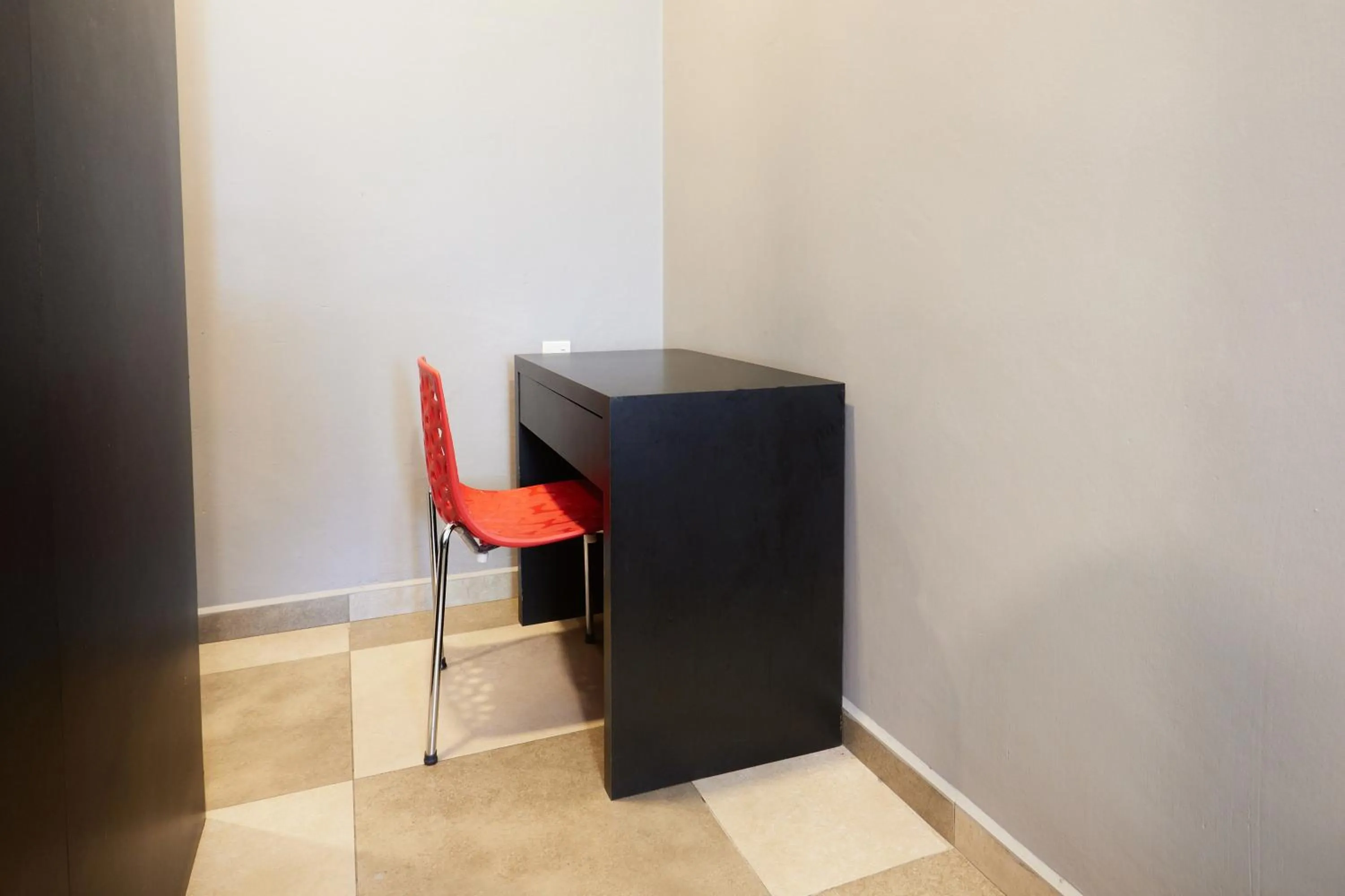 hair dresser in Elite Hotel Muar