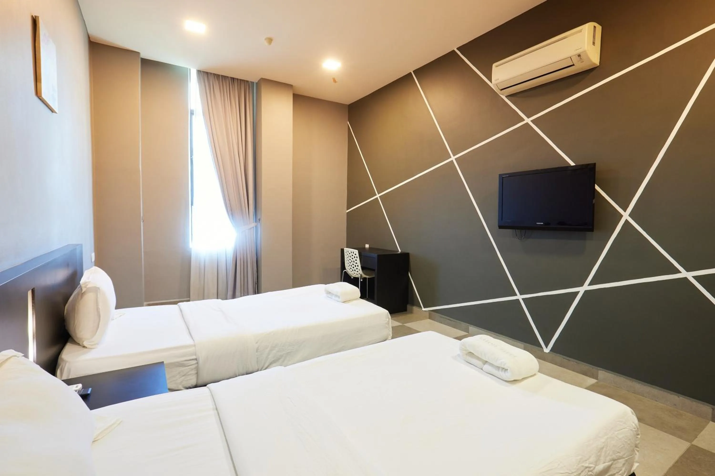 Bed in Elite Hotel Muar